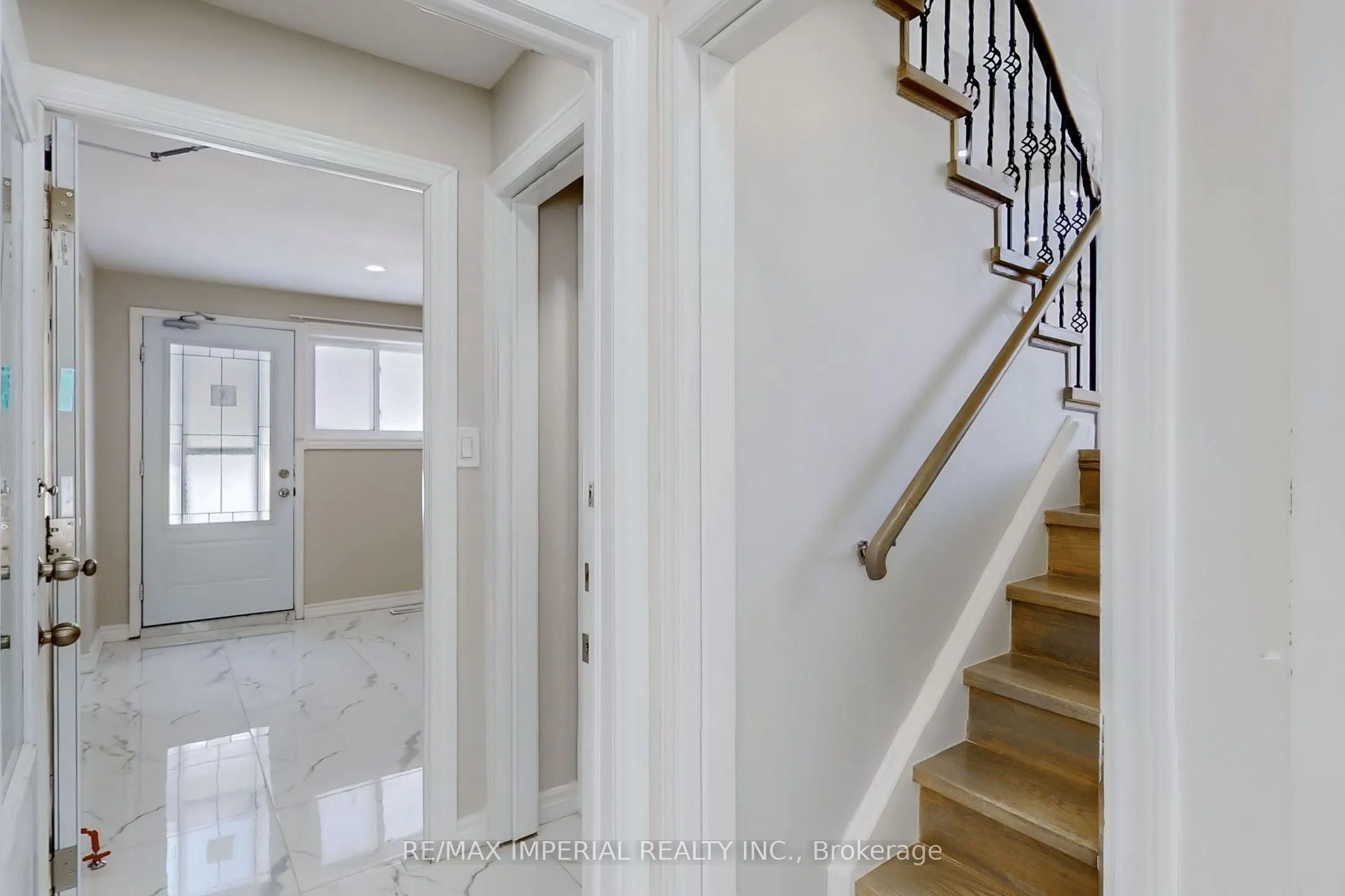 12 Sherwood Forest Drive