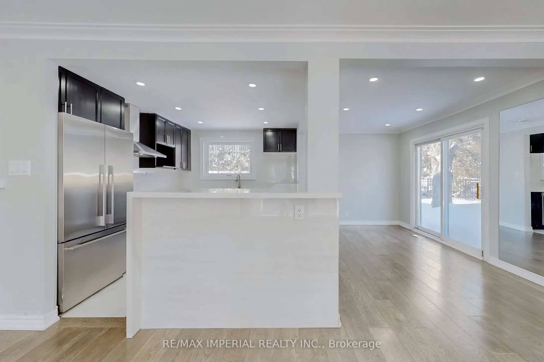 12 Sherwood Forest Drive