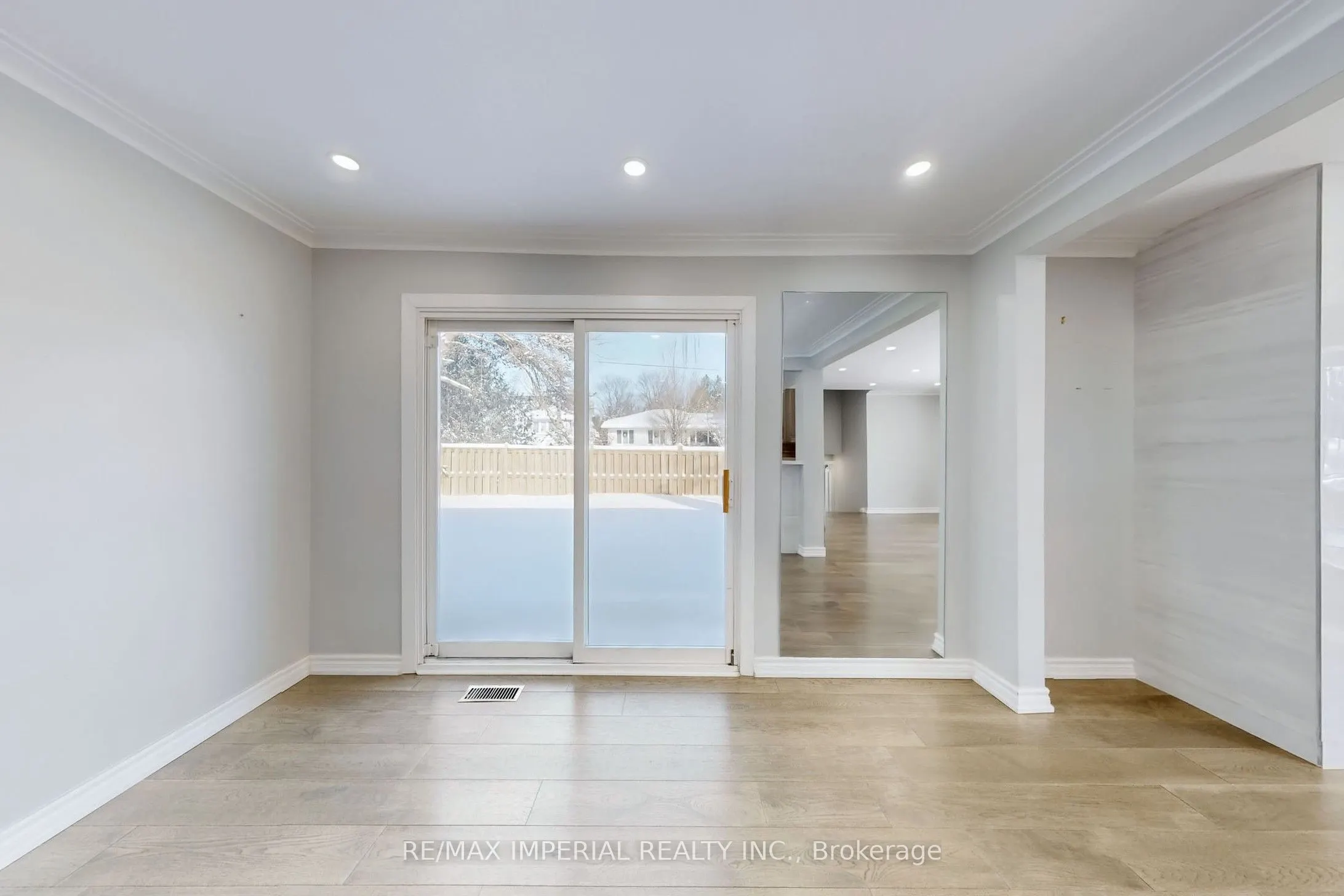12 Sherwood Forest Drive