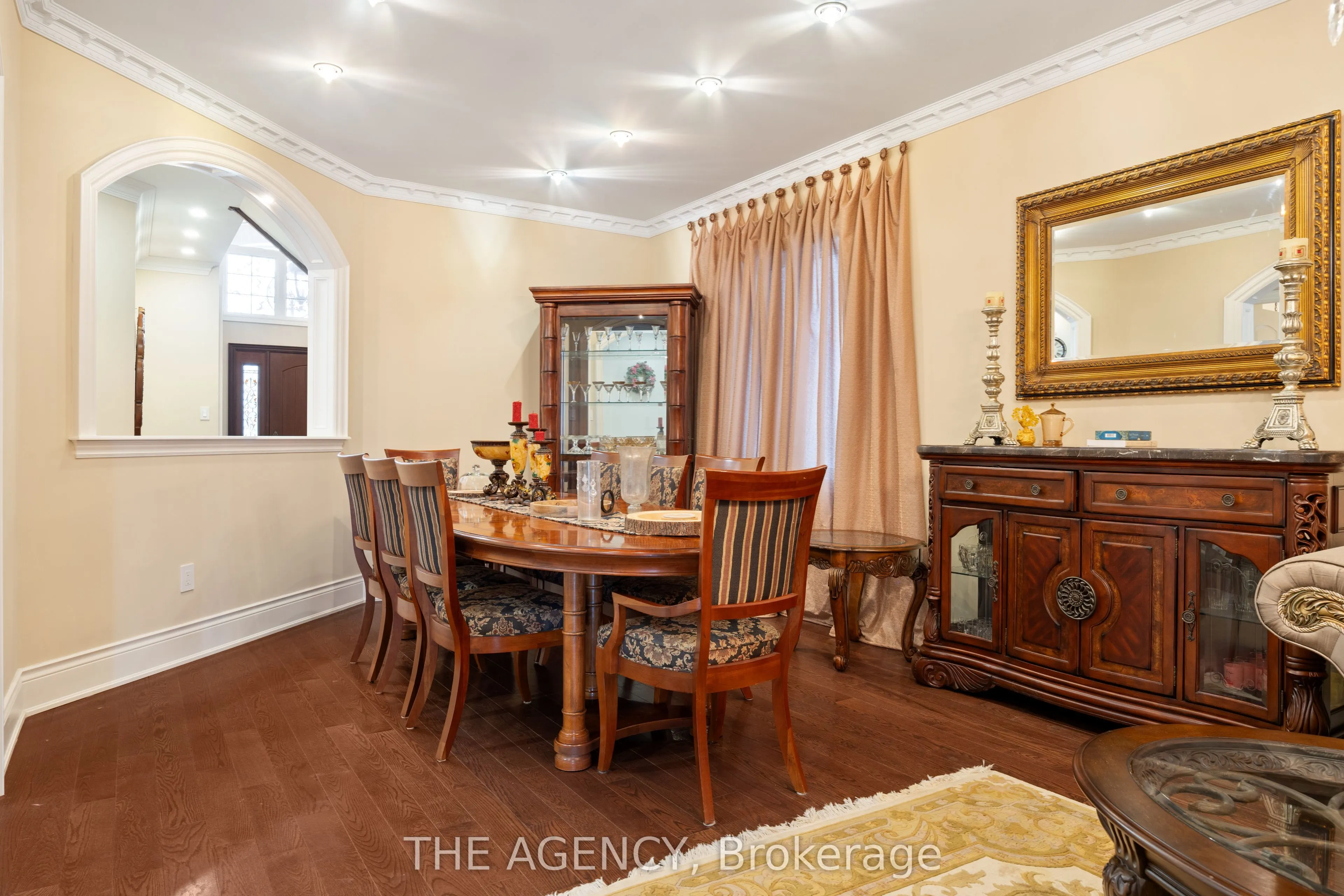 20 Shalom Aleichem Court