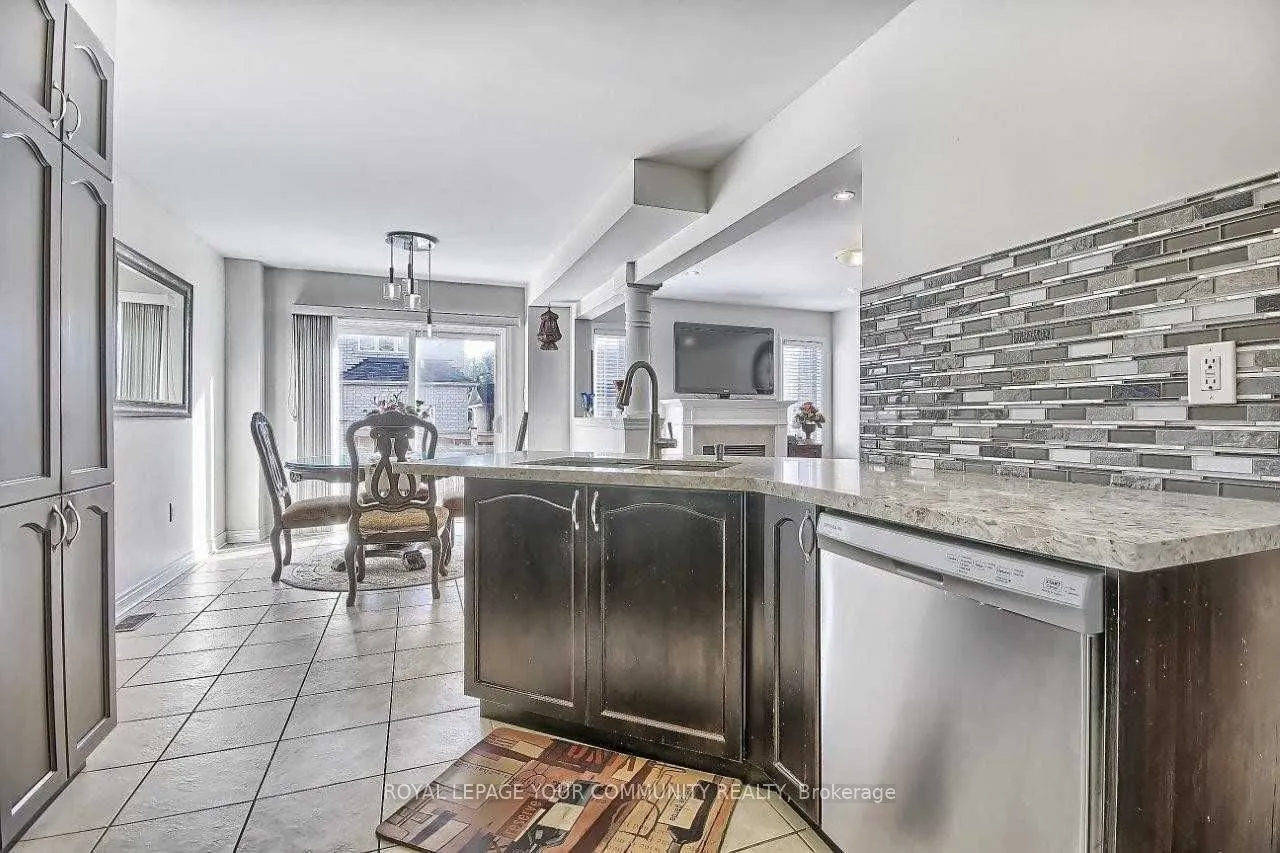 19 Harvest Hills Boulevard