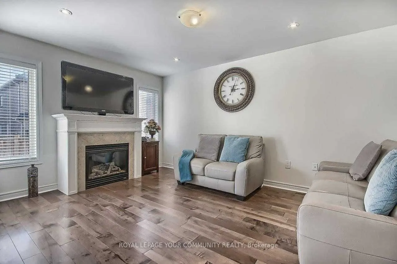 19 Harvest Hills Boulevard
