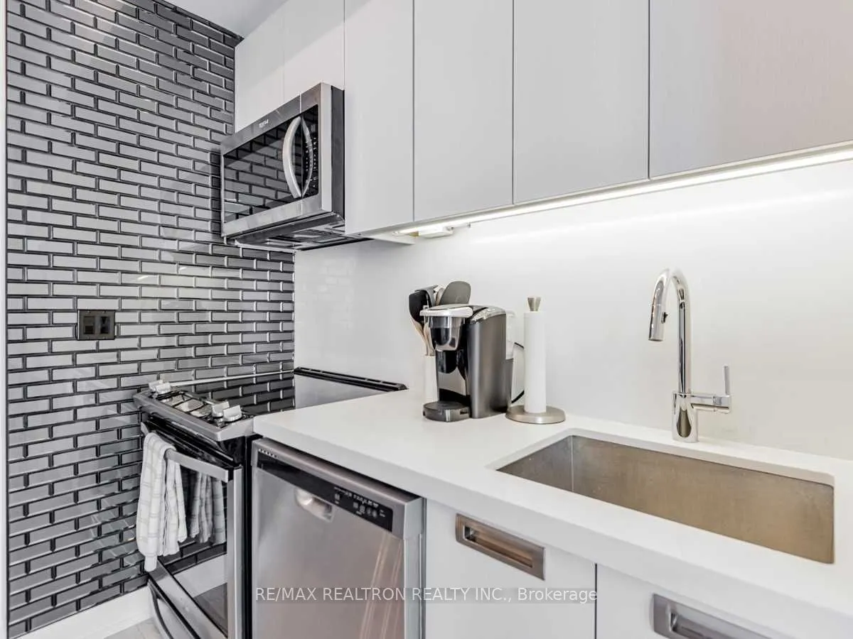 317 Broward Way, #114