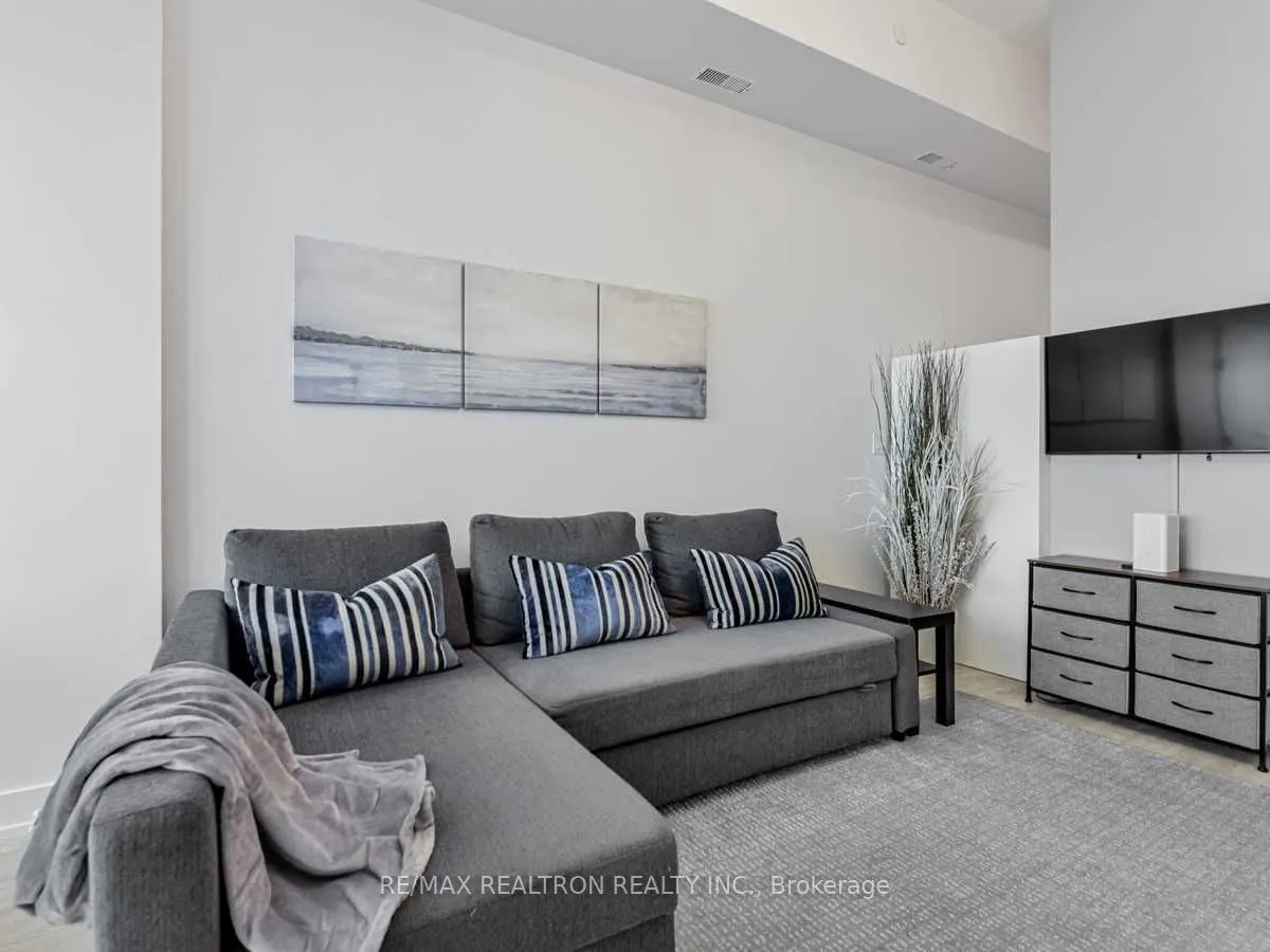 317 Broward Way, #114