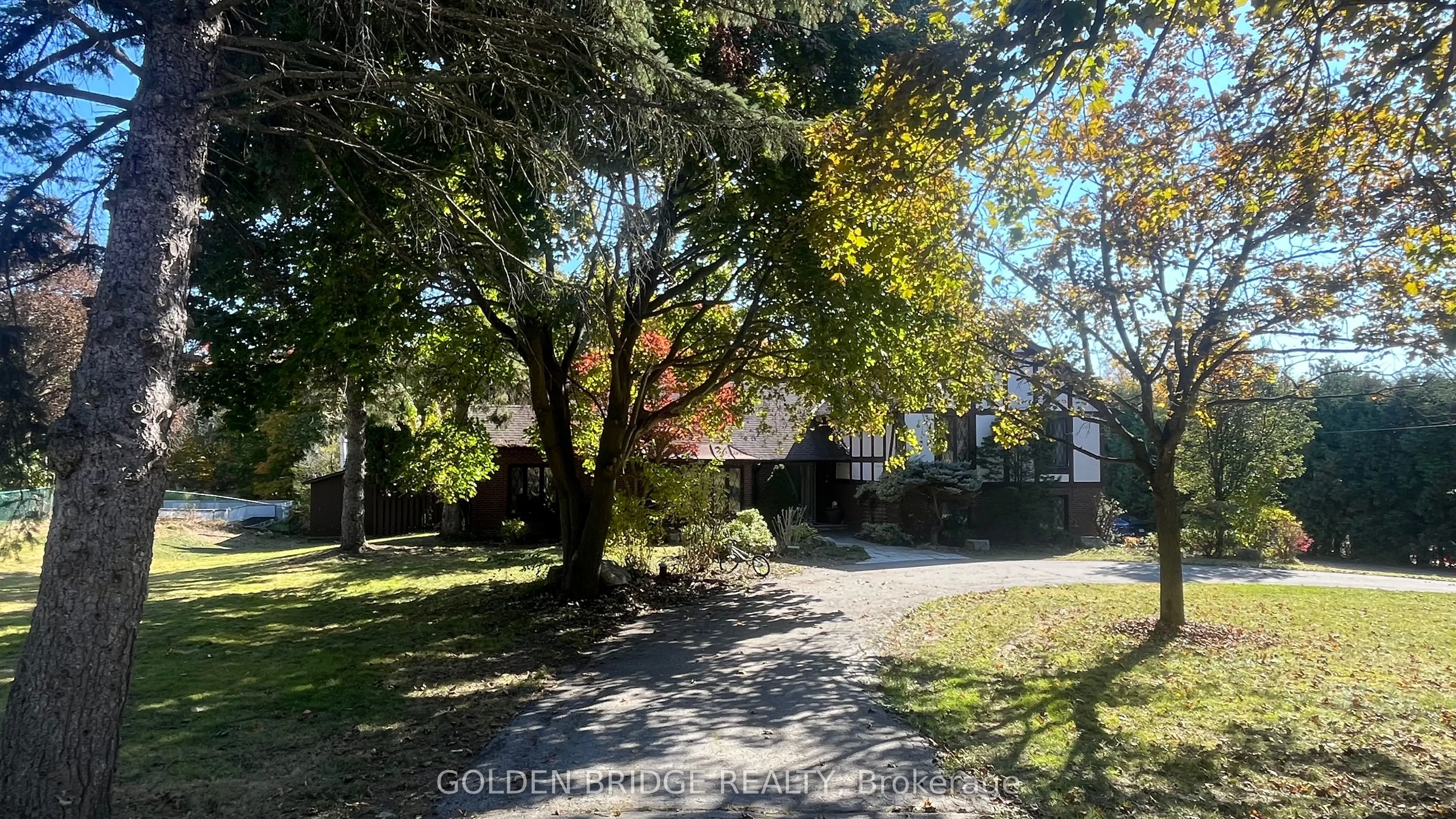 14 Cachet Parkway