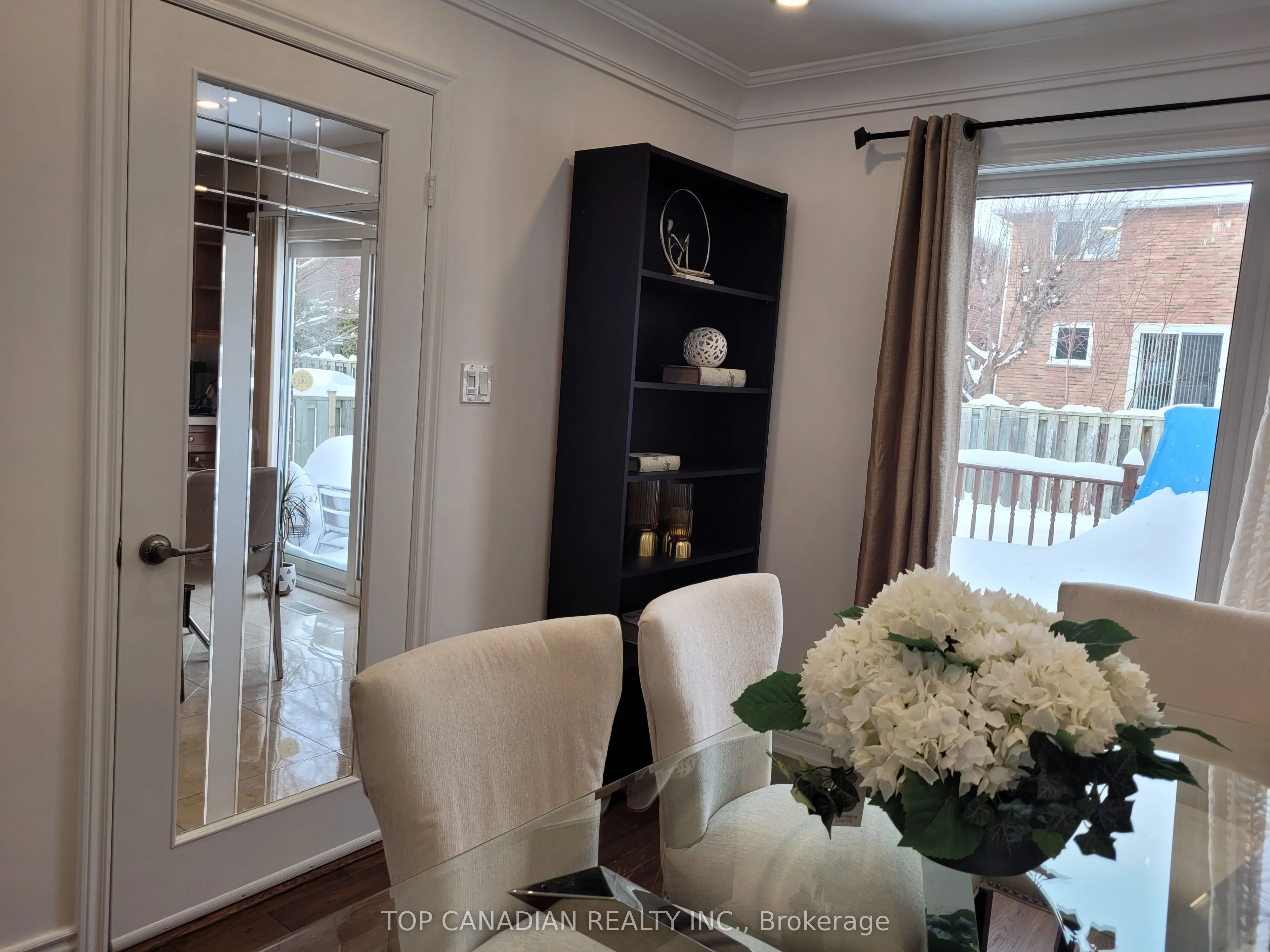 19 Eleanor Circle