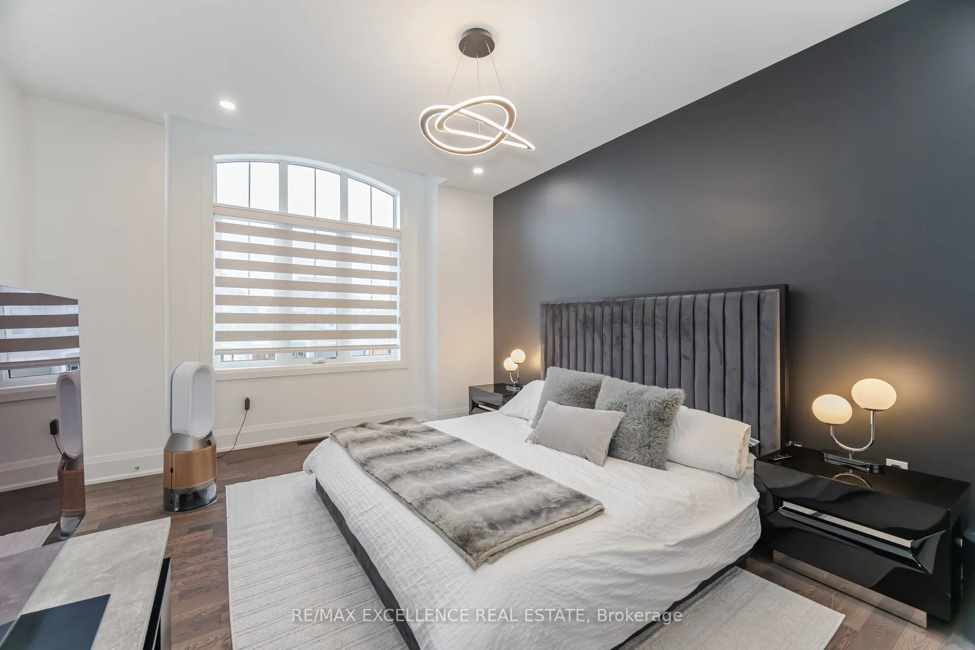 530 Kleinburg Summit Way