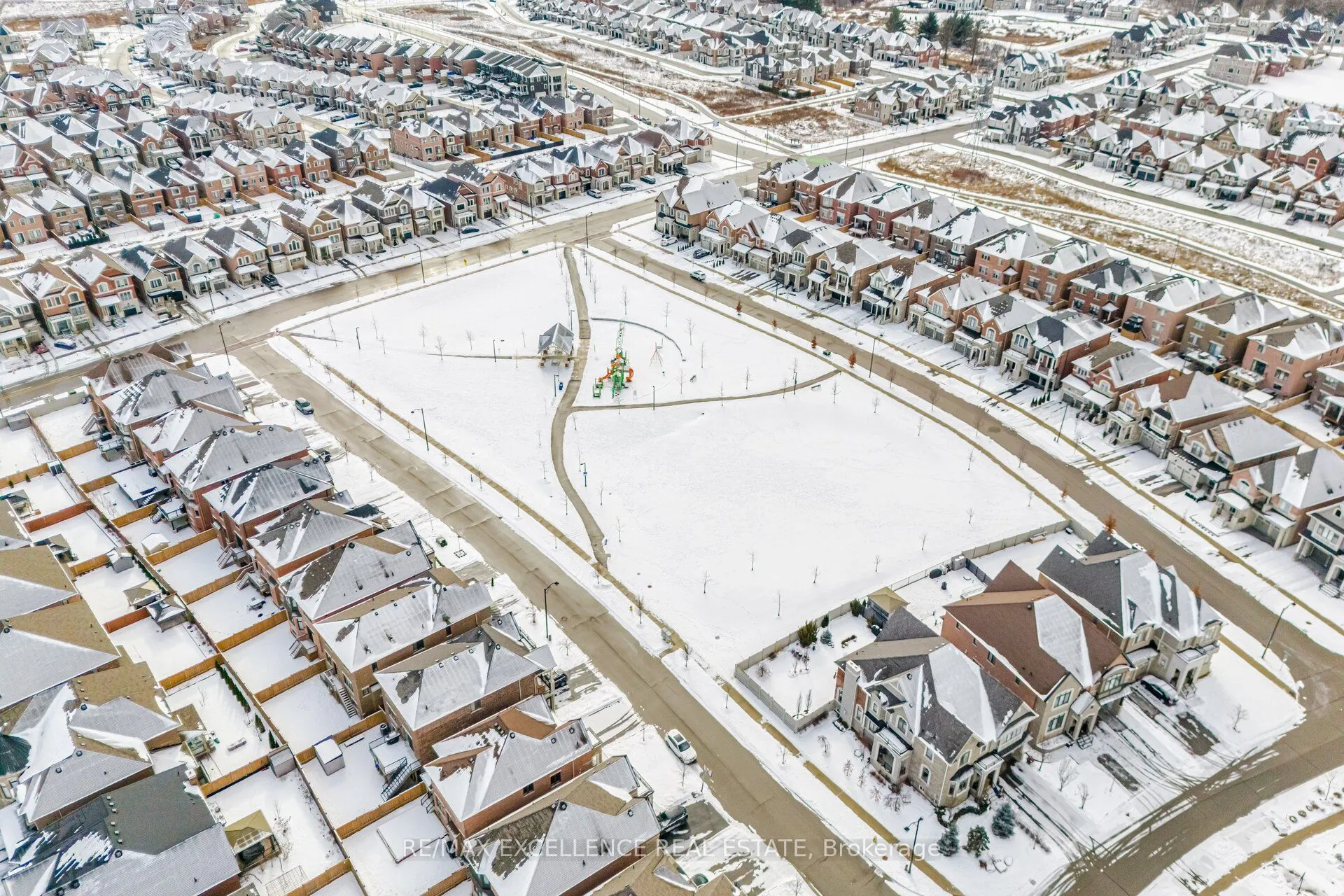530 Kleinburg Summit Way