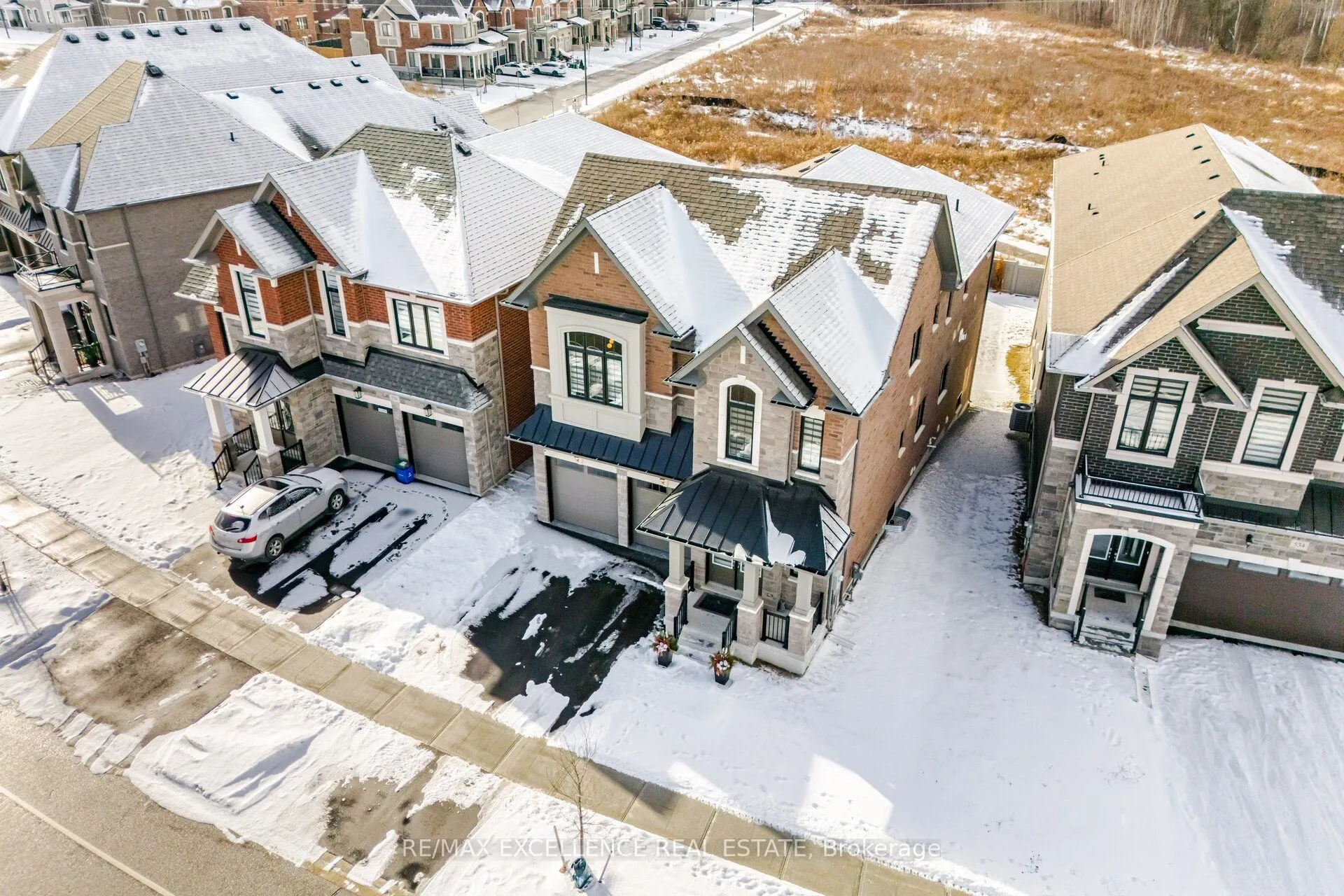 530 Kleinburg Summit Way