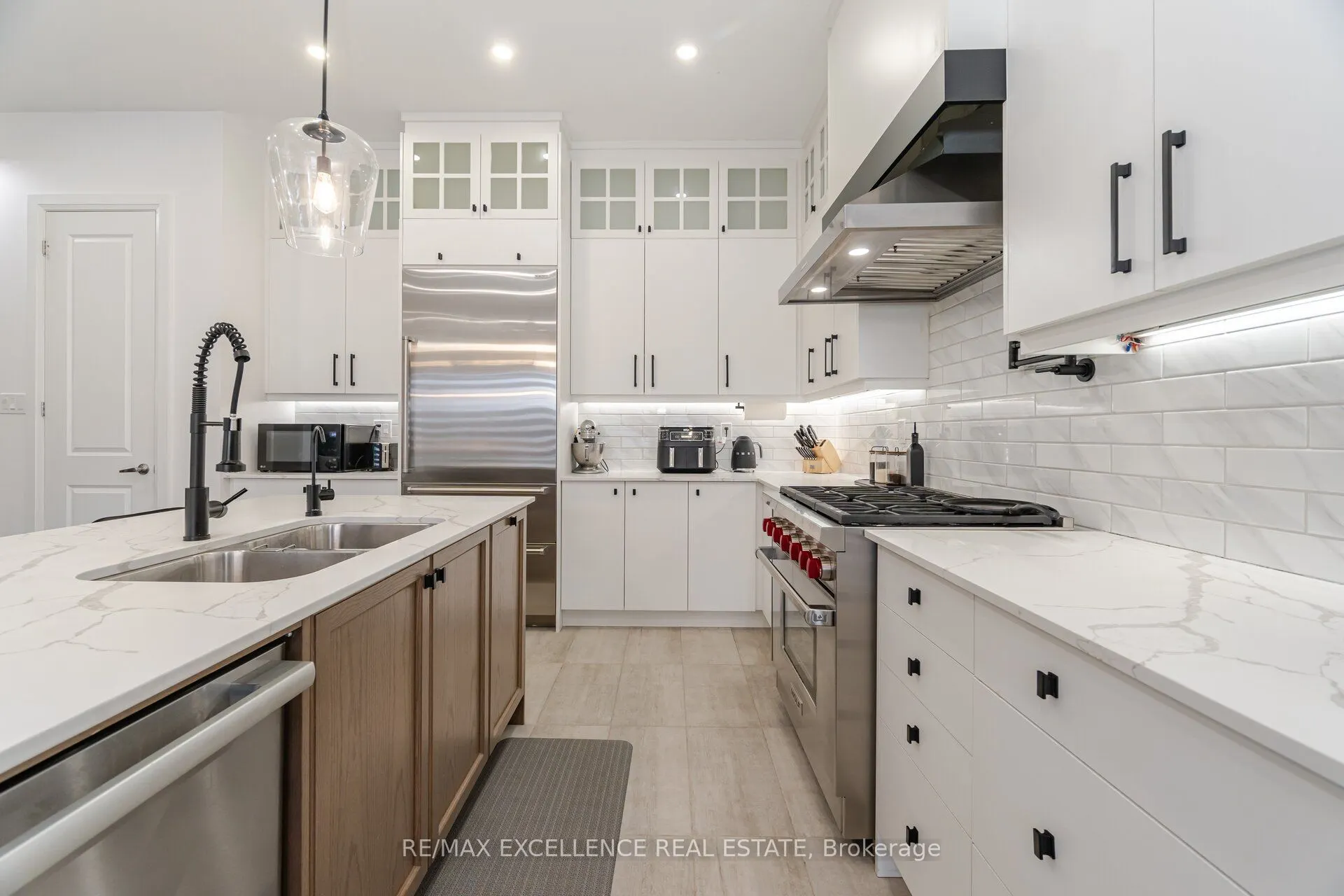 530 Kleinburg Summit Way