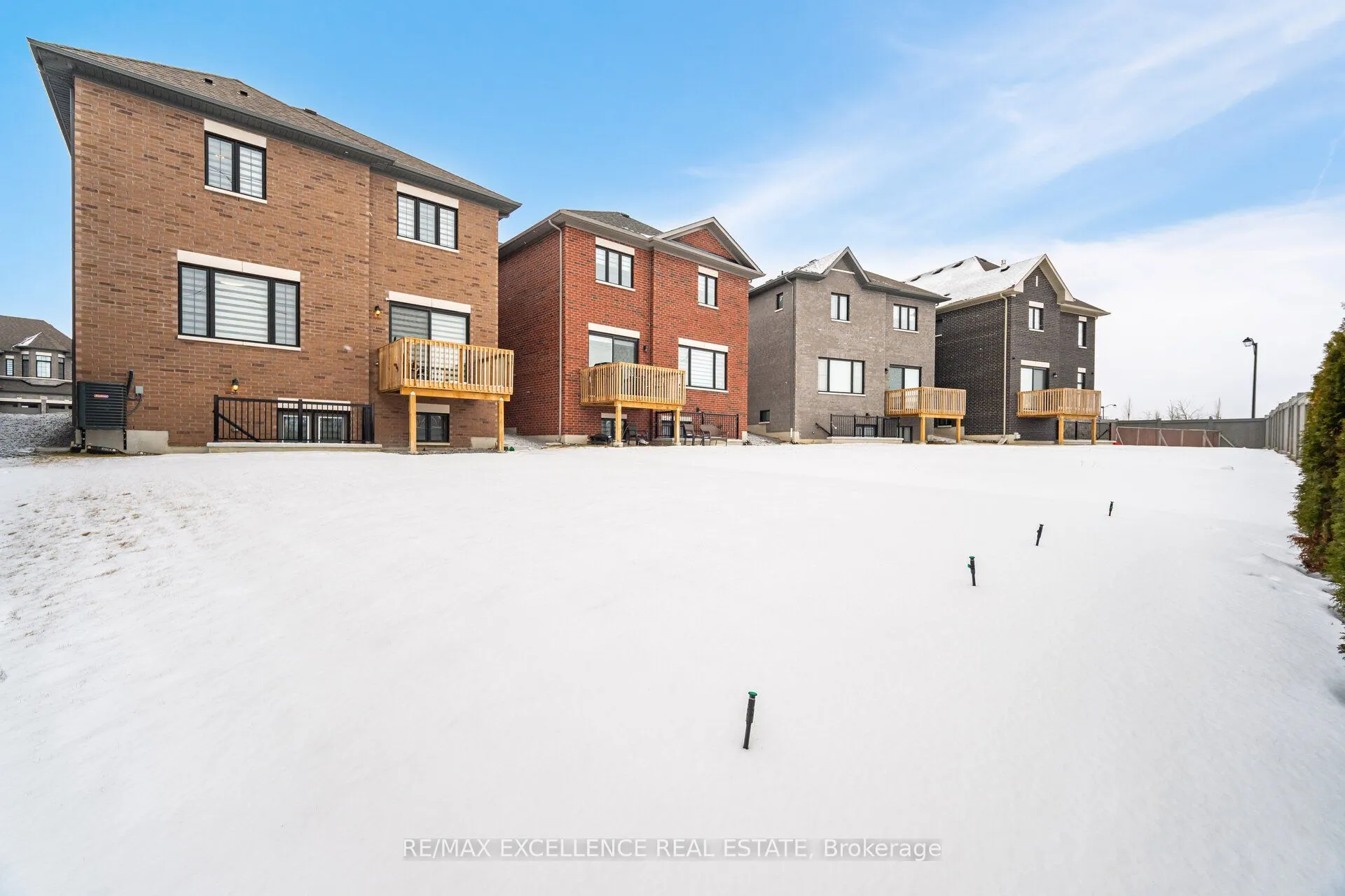 530 Kleinburg Summit Way