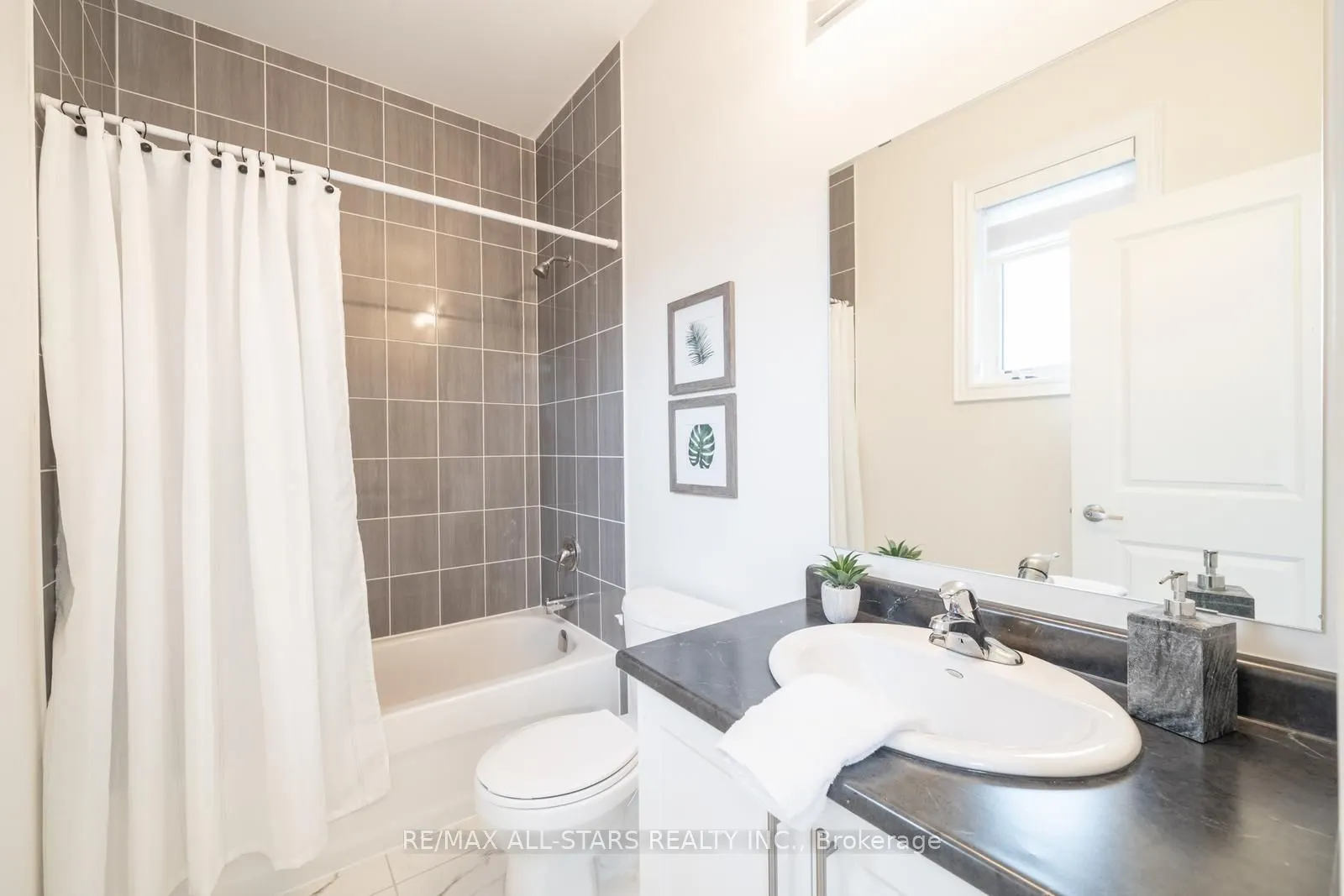 7 Ballanview Court