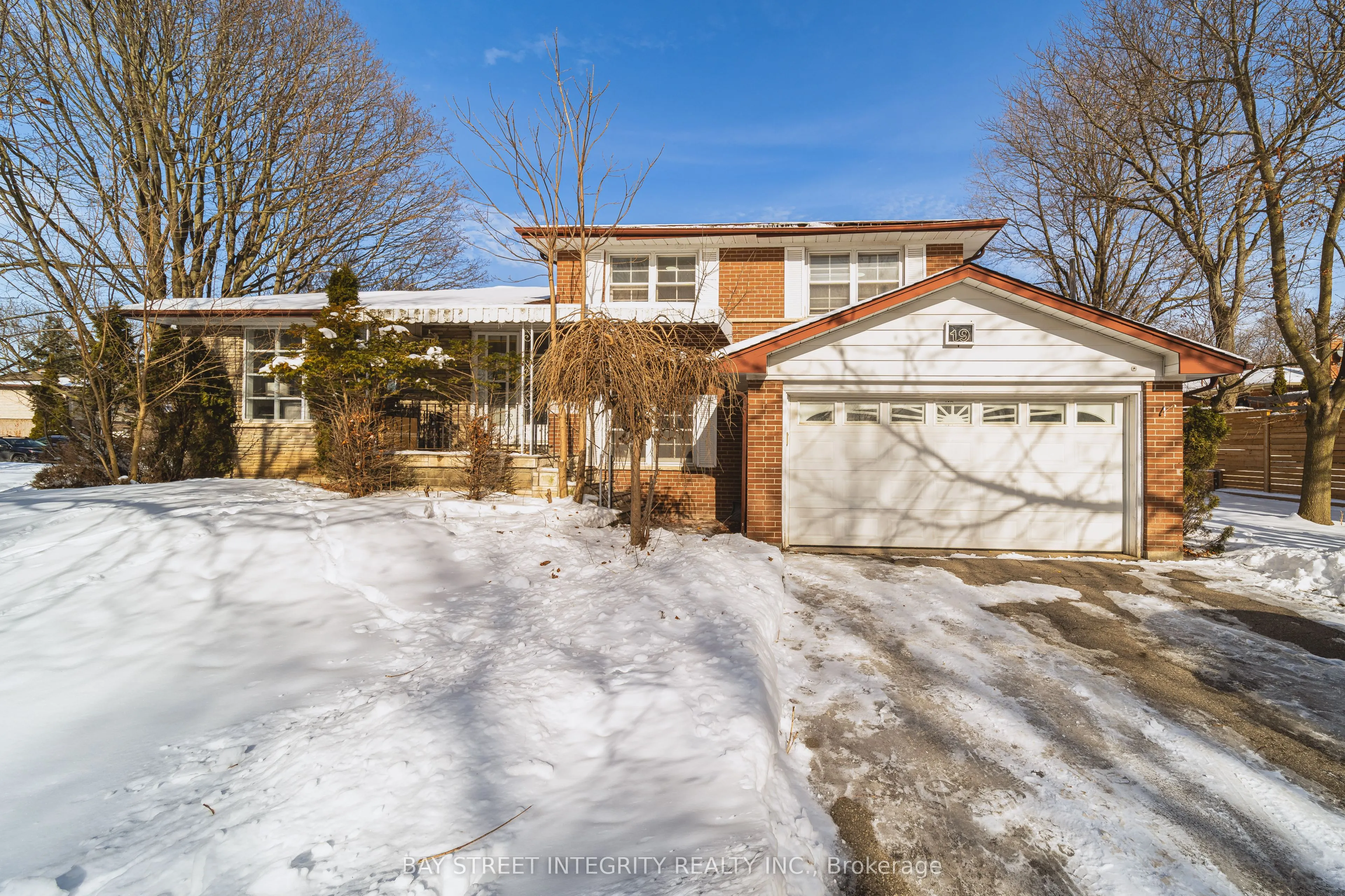 19 Valleycrest Avenue