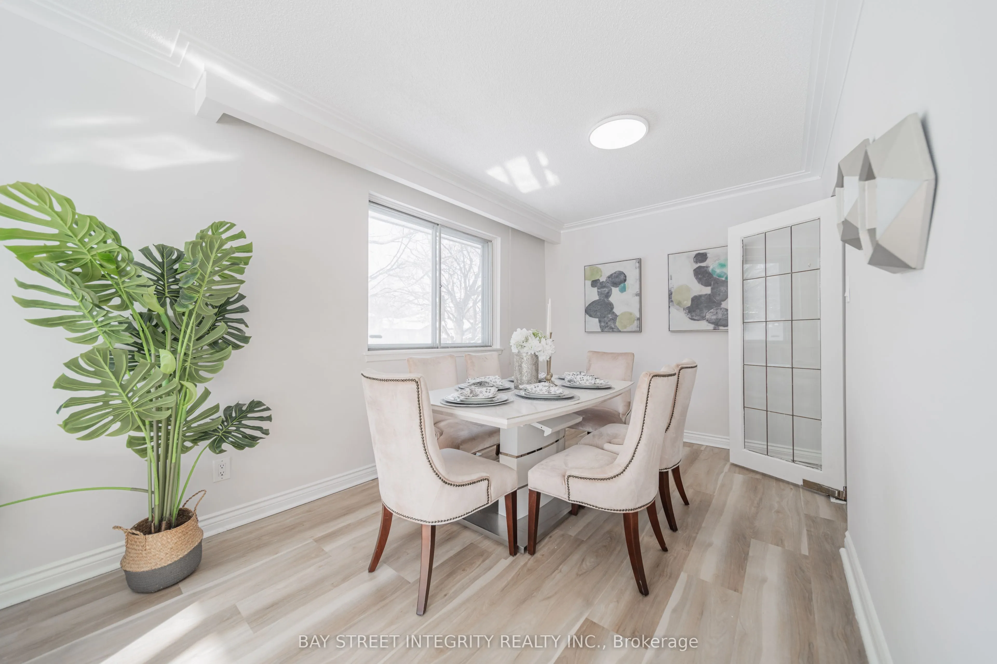 19 Valleycrest Avenue