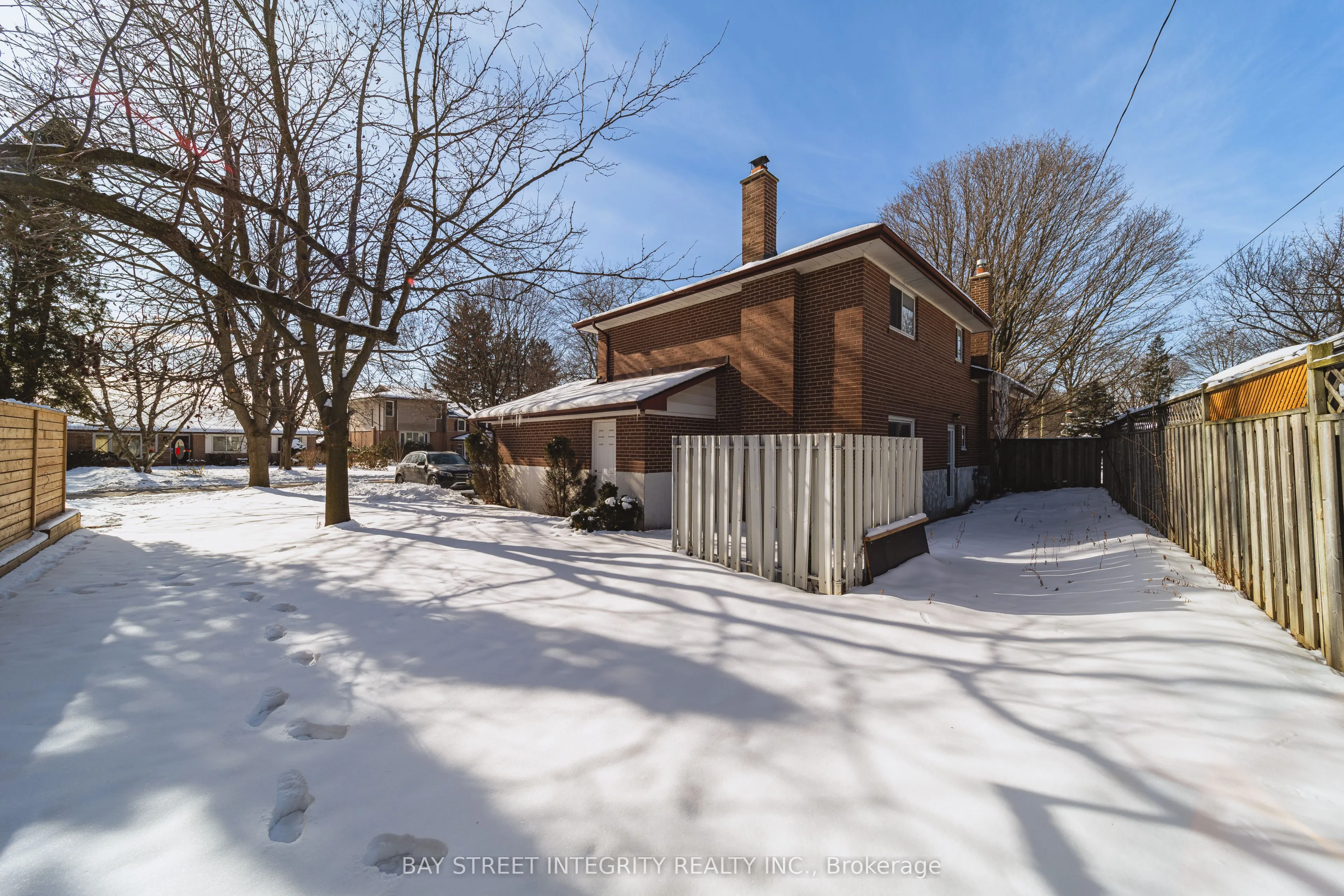 19 Valleycrest Avenue