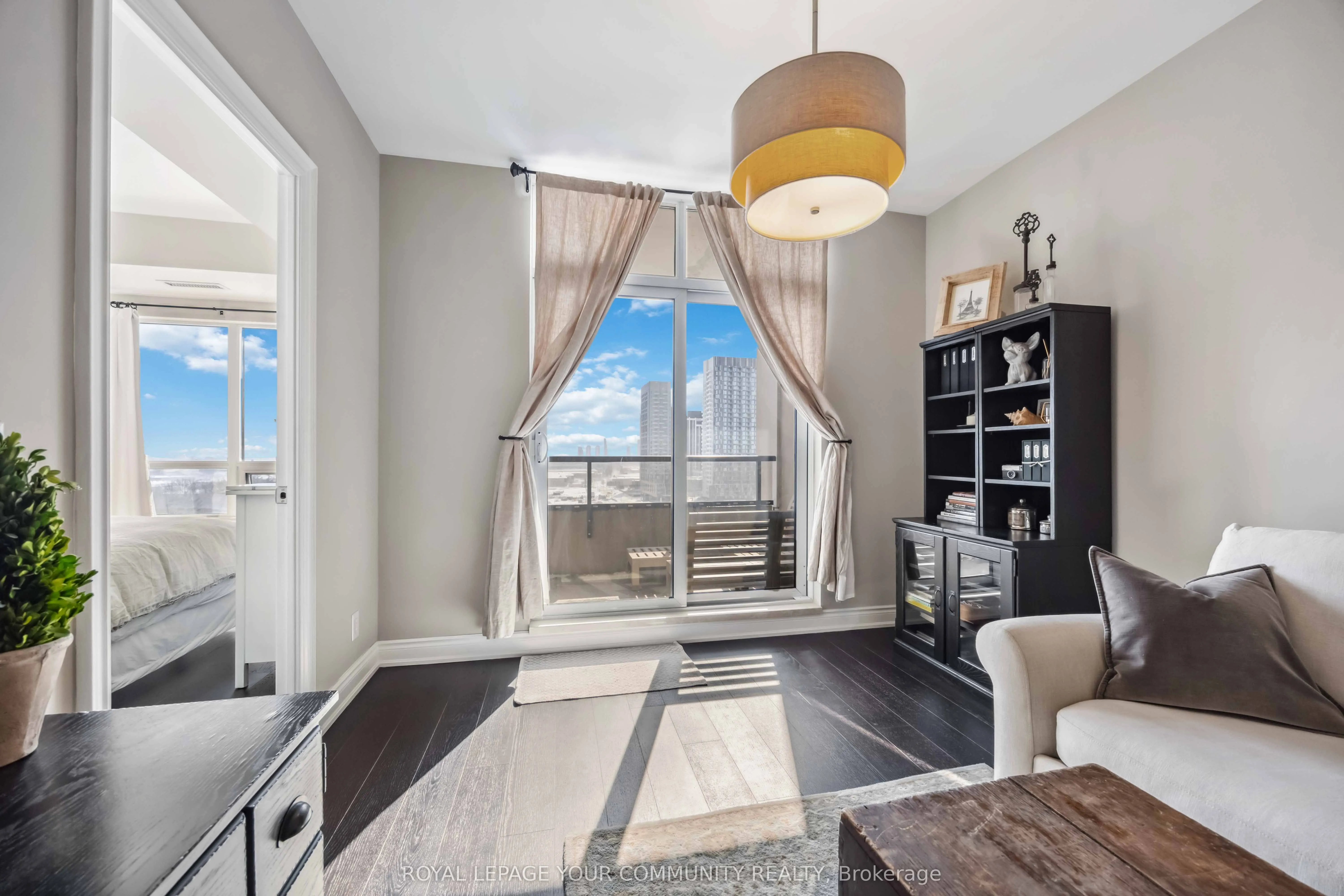 9245 Jane Street, #1209