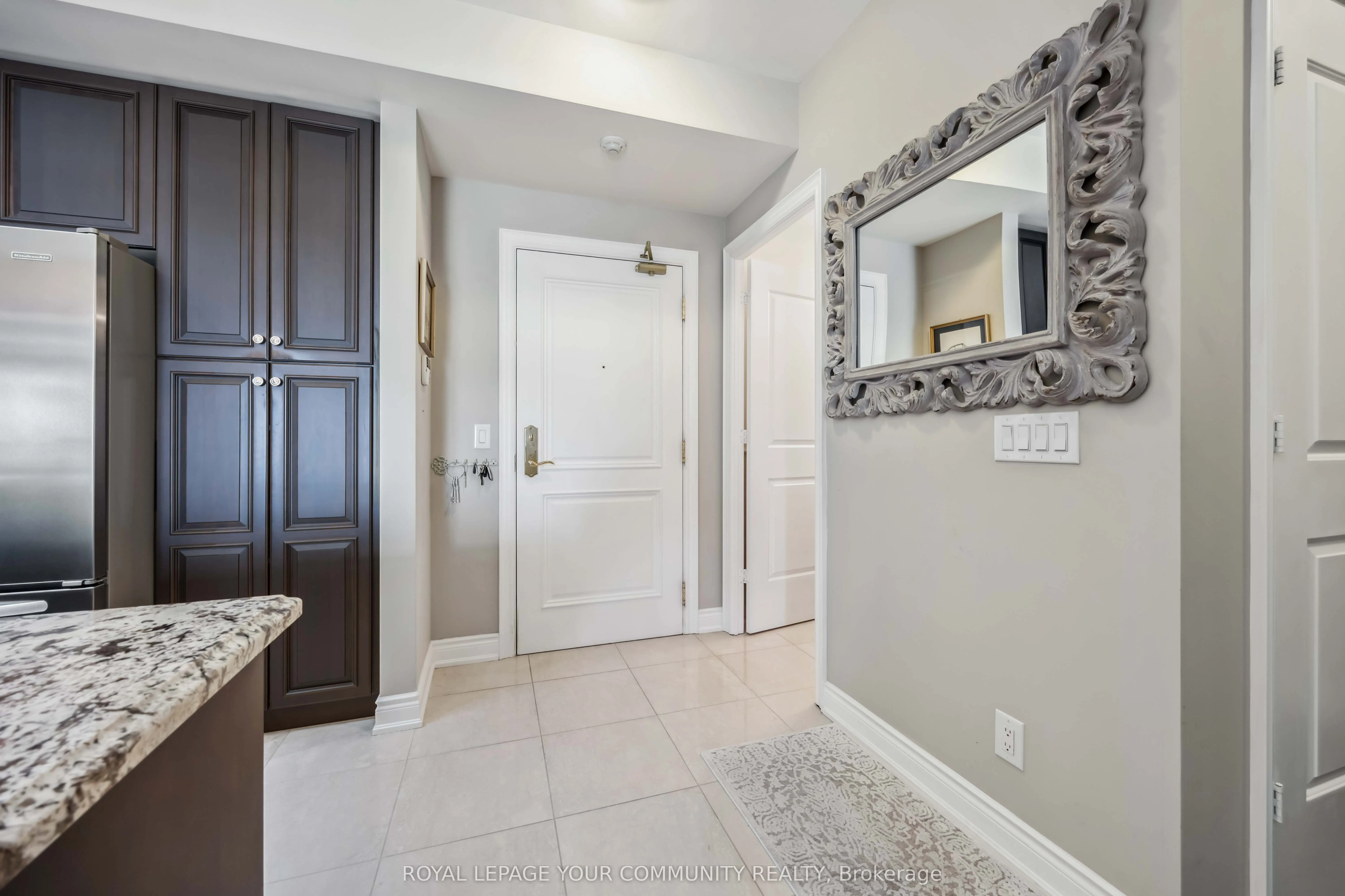 9245 Jane Street, #1209