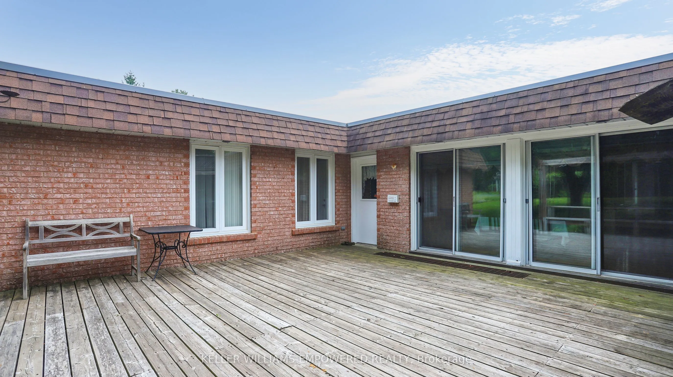 315 Woodland Acres Crescent