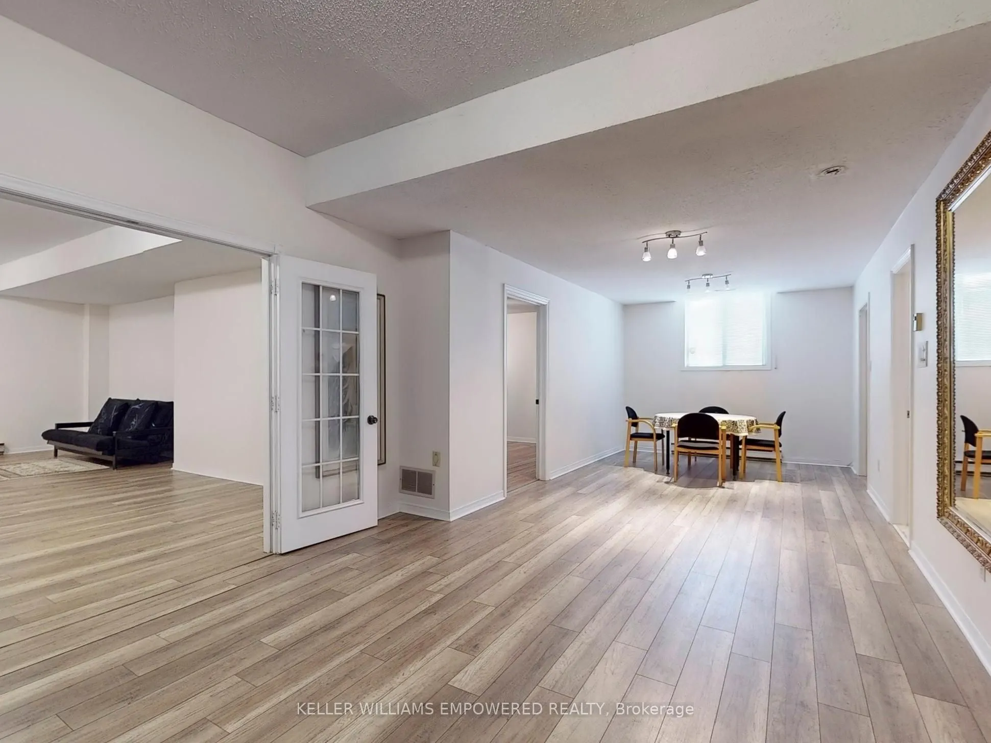 315 Woodland Acres Crescent