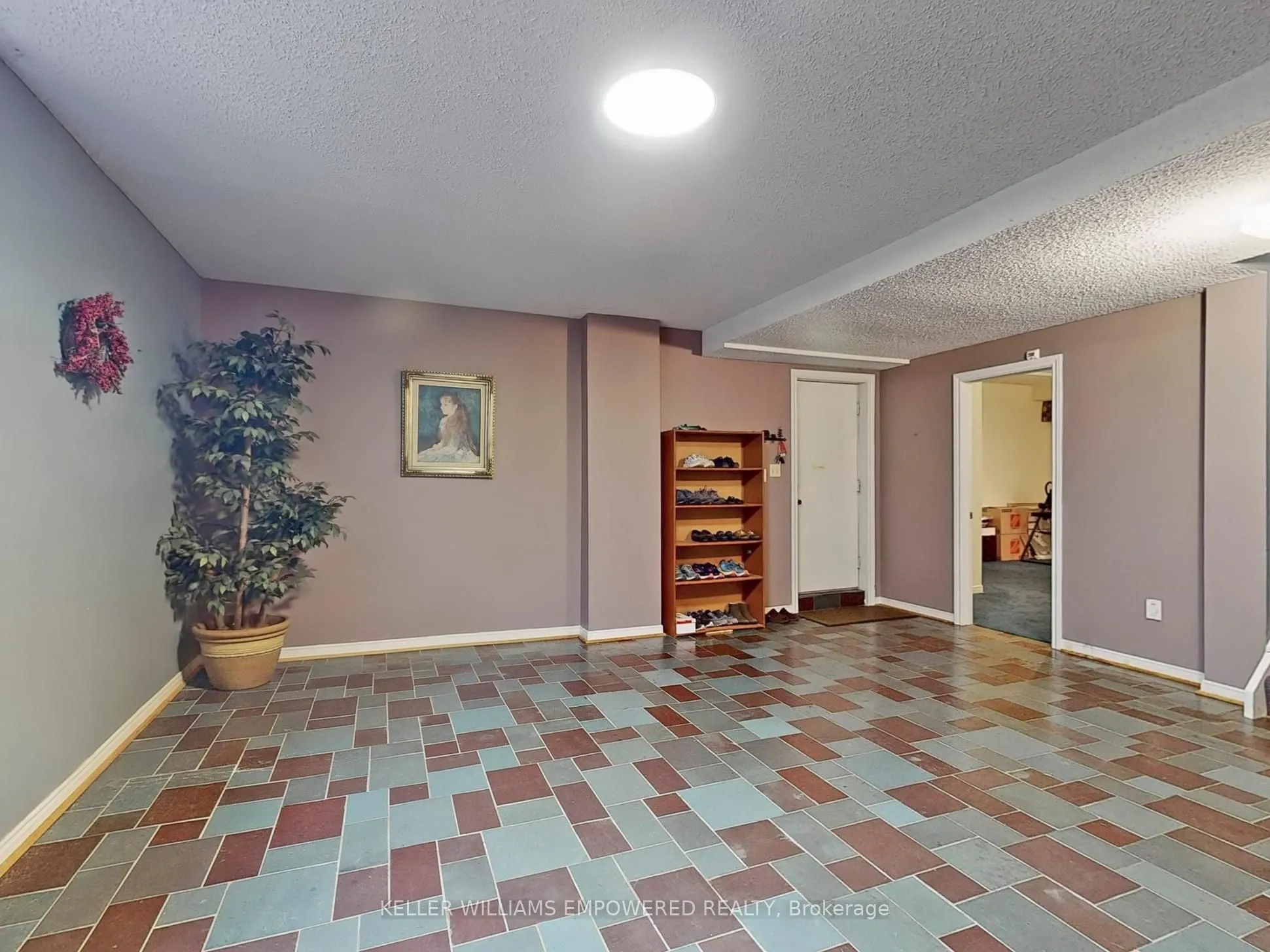 315 Woodland Acres Crescent