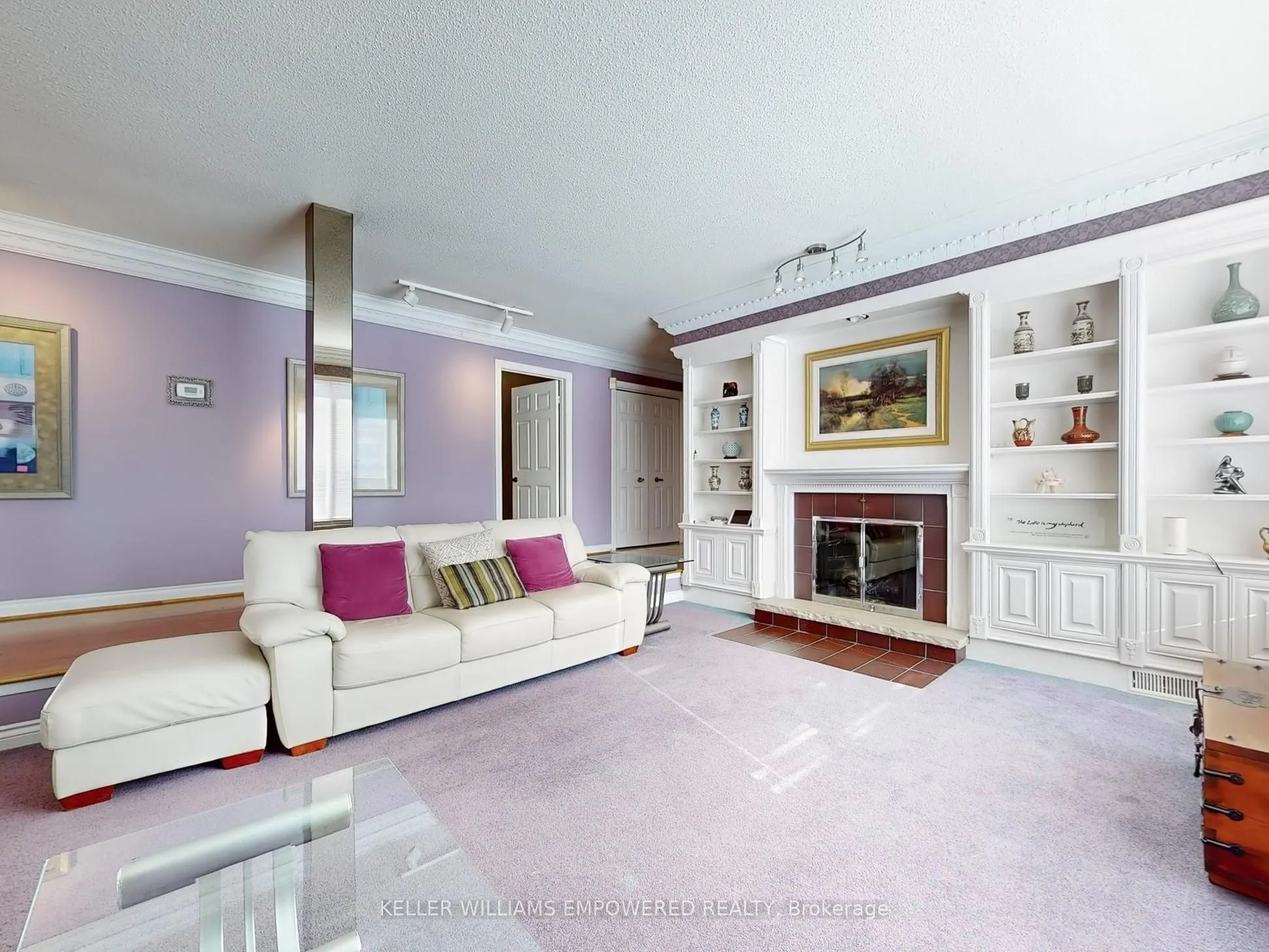 315 Woodland Acres Crescent