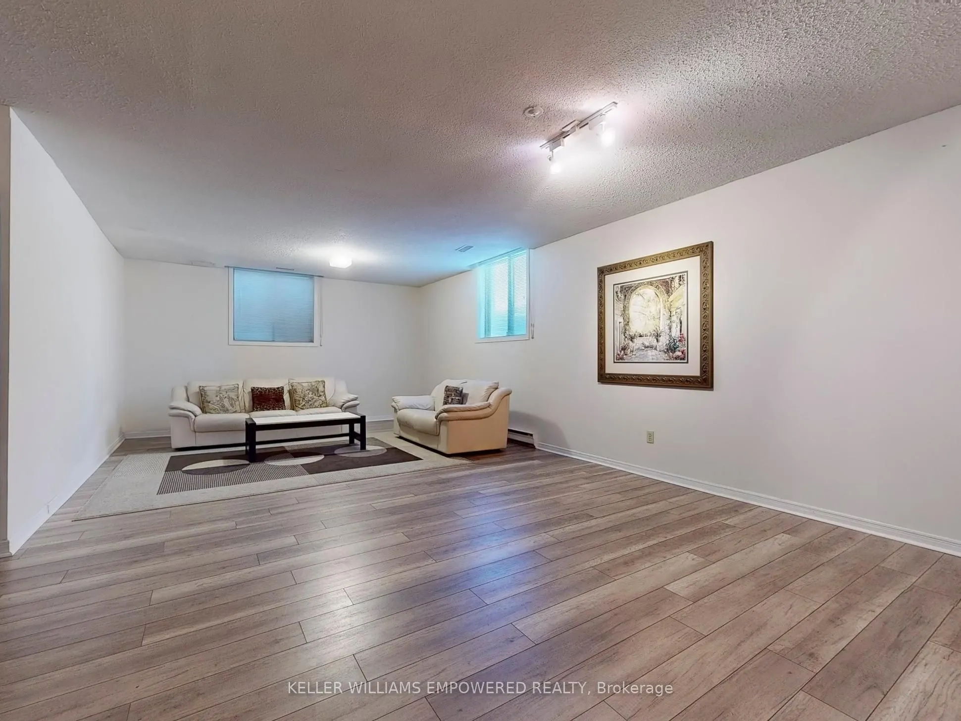 315 Woodland Acres Crescent