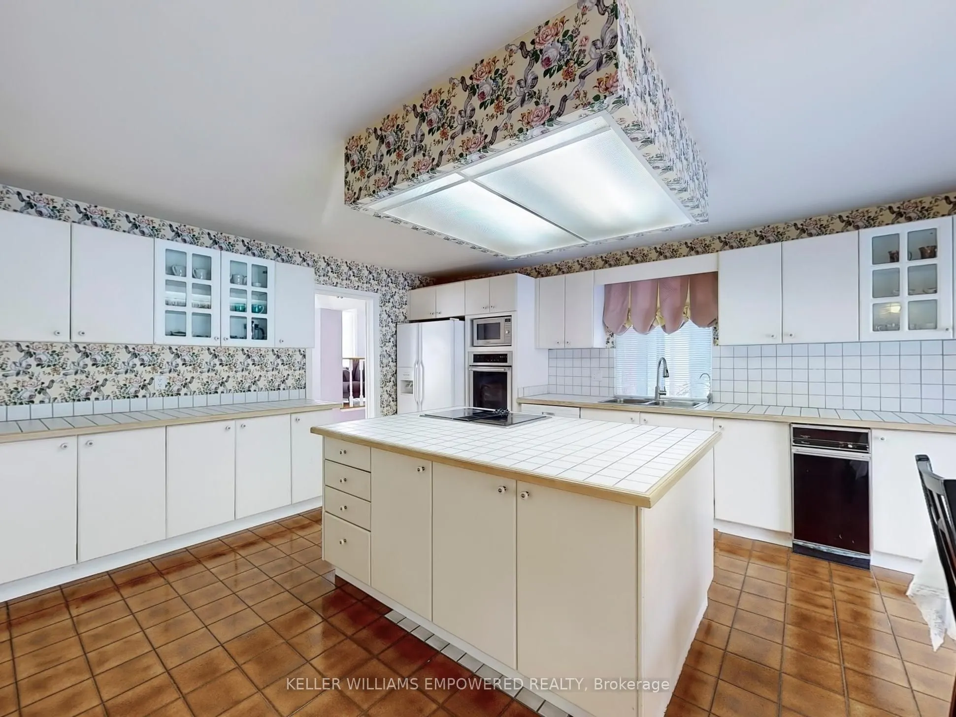 315 Woodland Acres Crescent