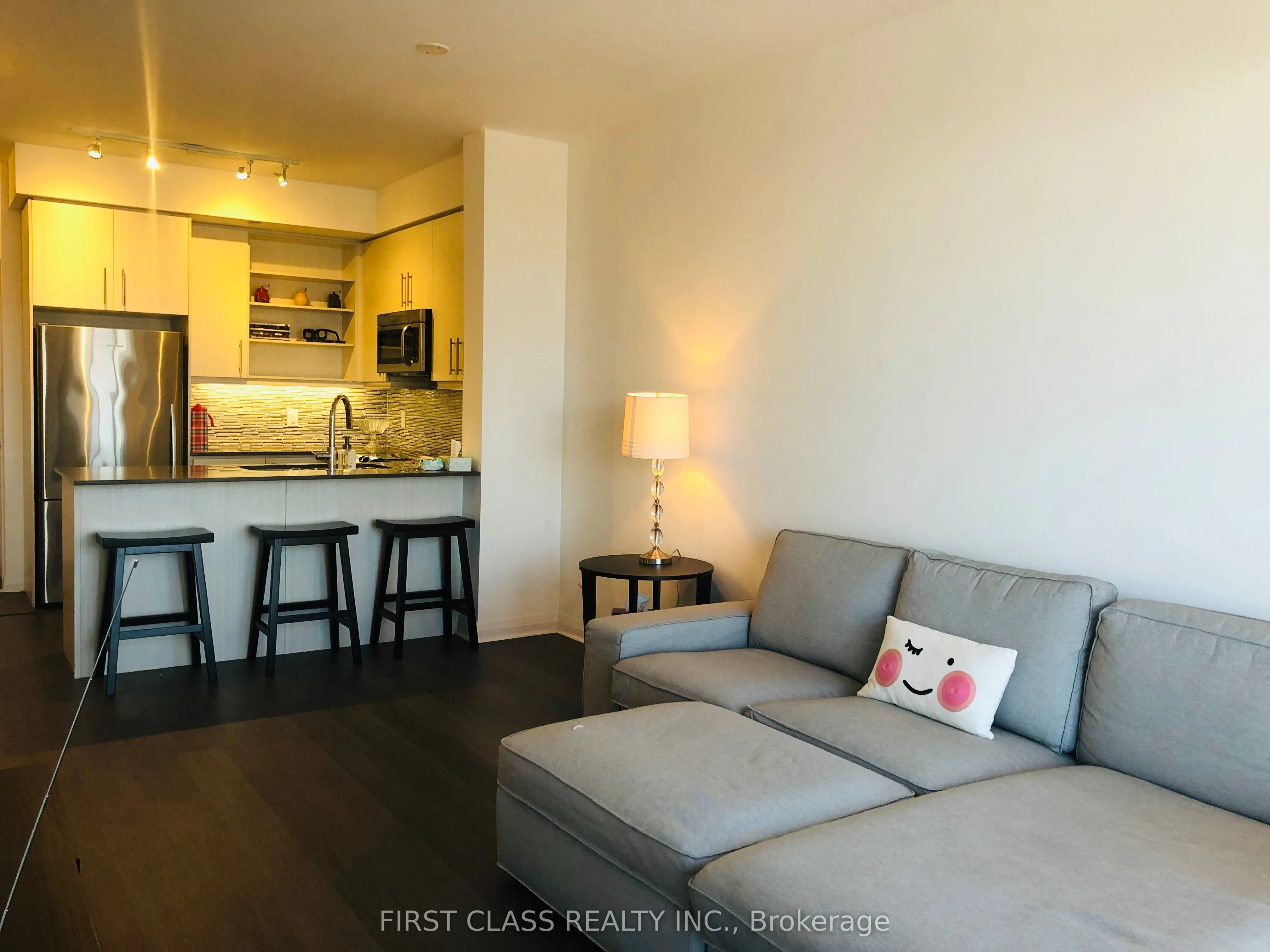 55 Oneida Crescent #1106