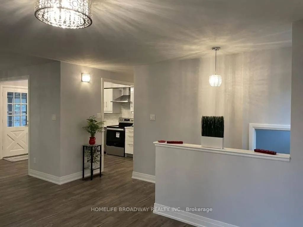 21 Algonquin Crescent, #Main