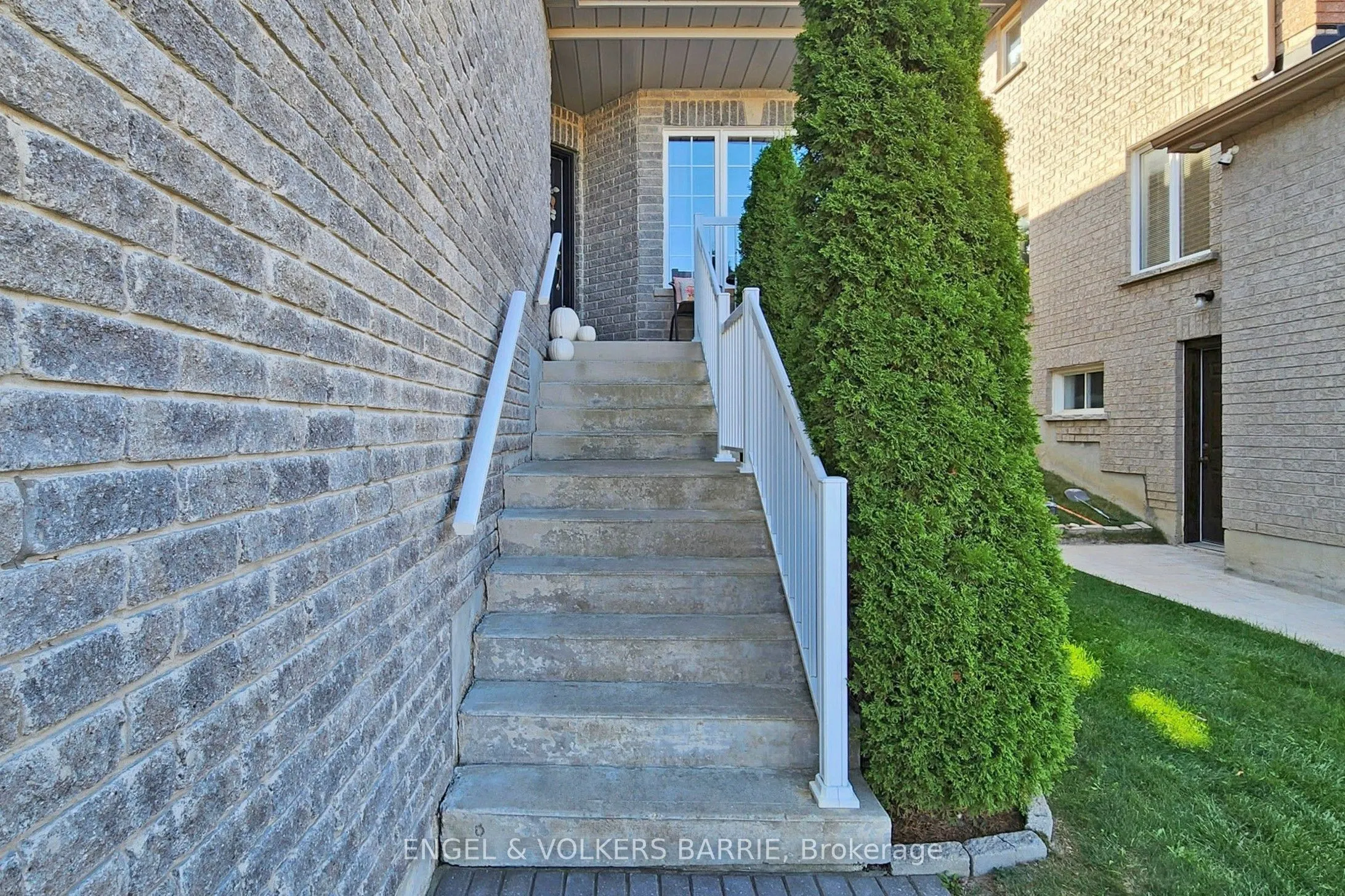 1847 Swan Street