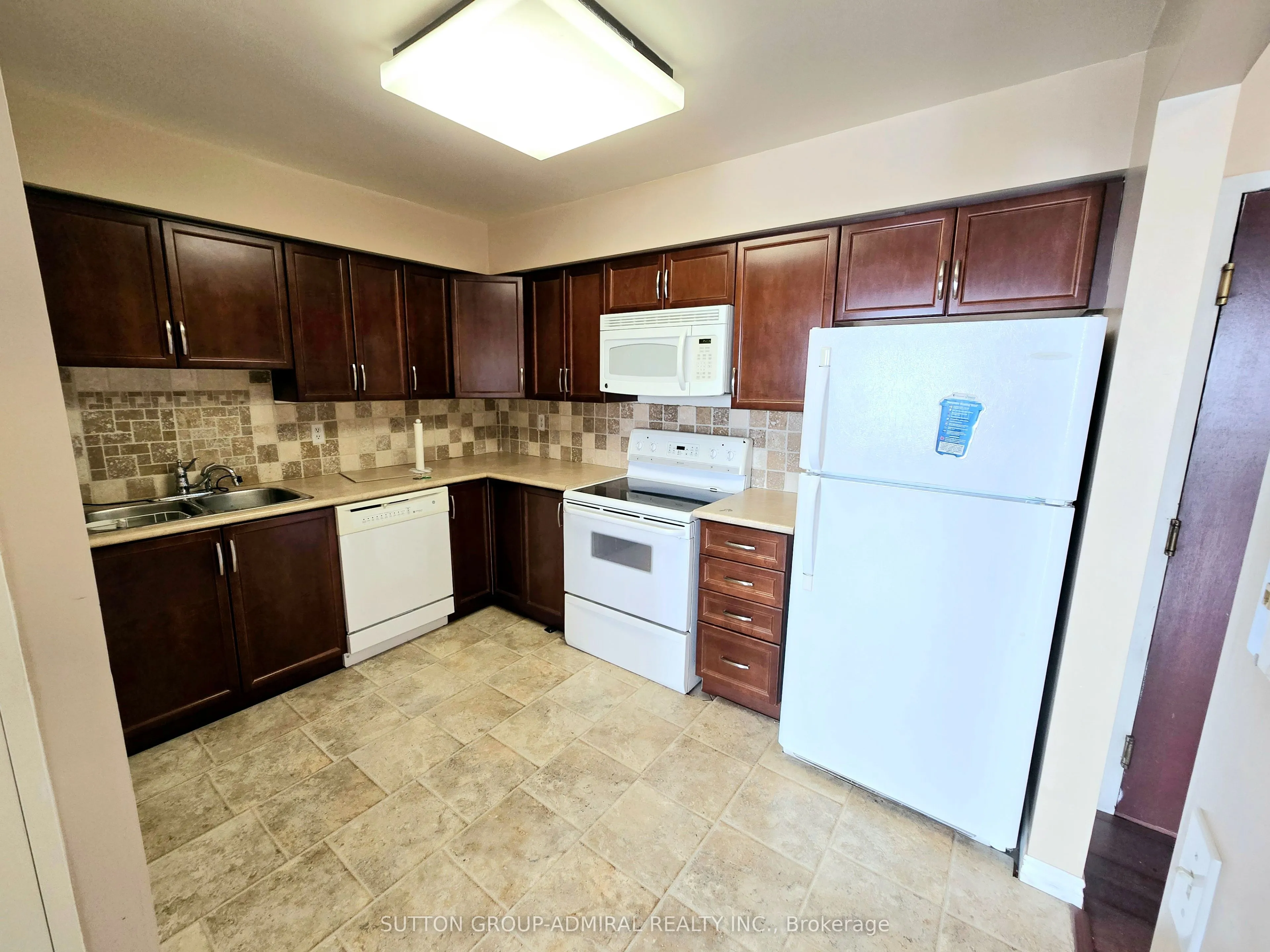91 Townsgate Drive, #PH210