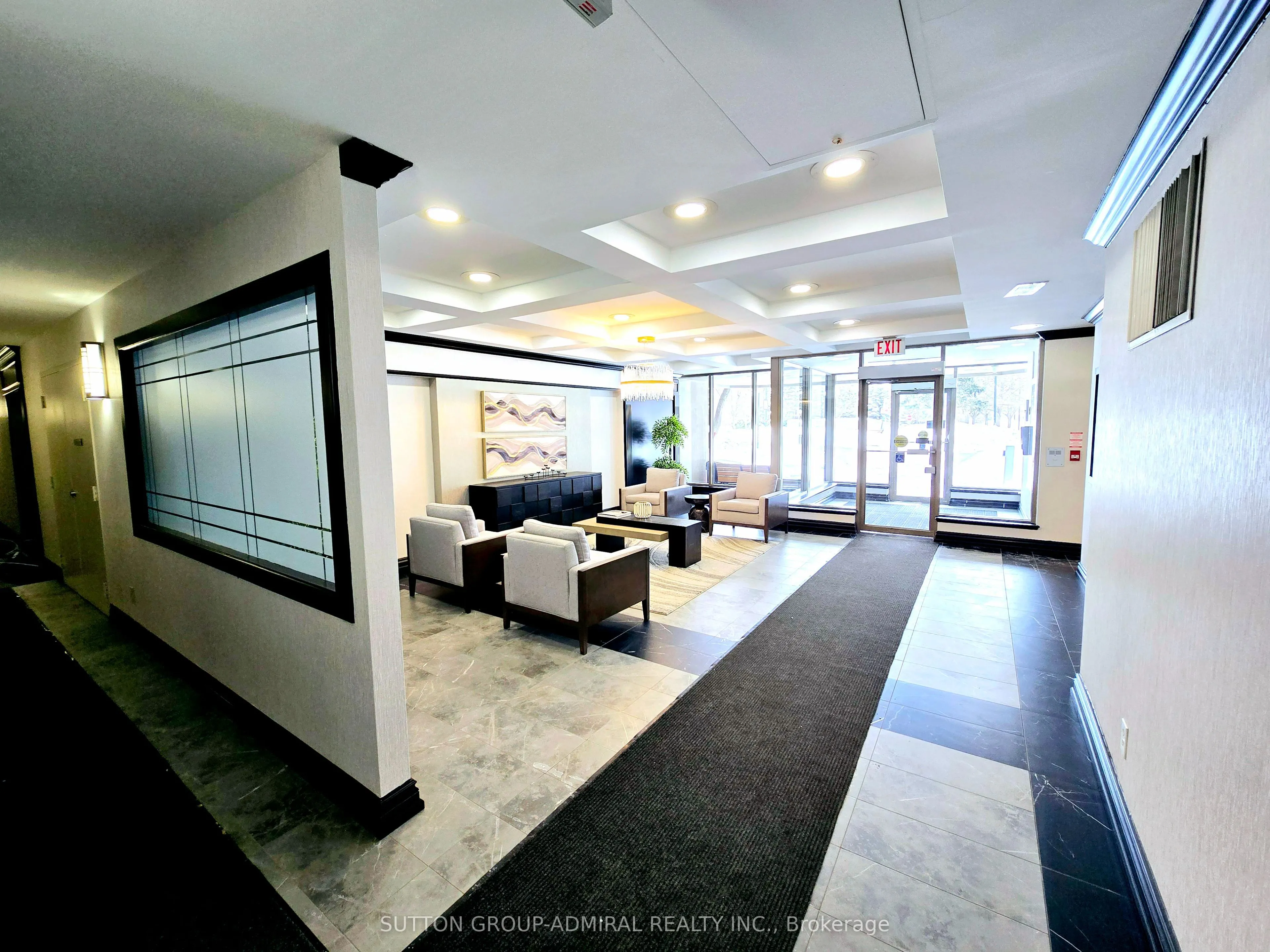 91 Townsgate Drive, #PH210