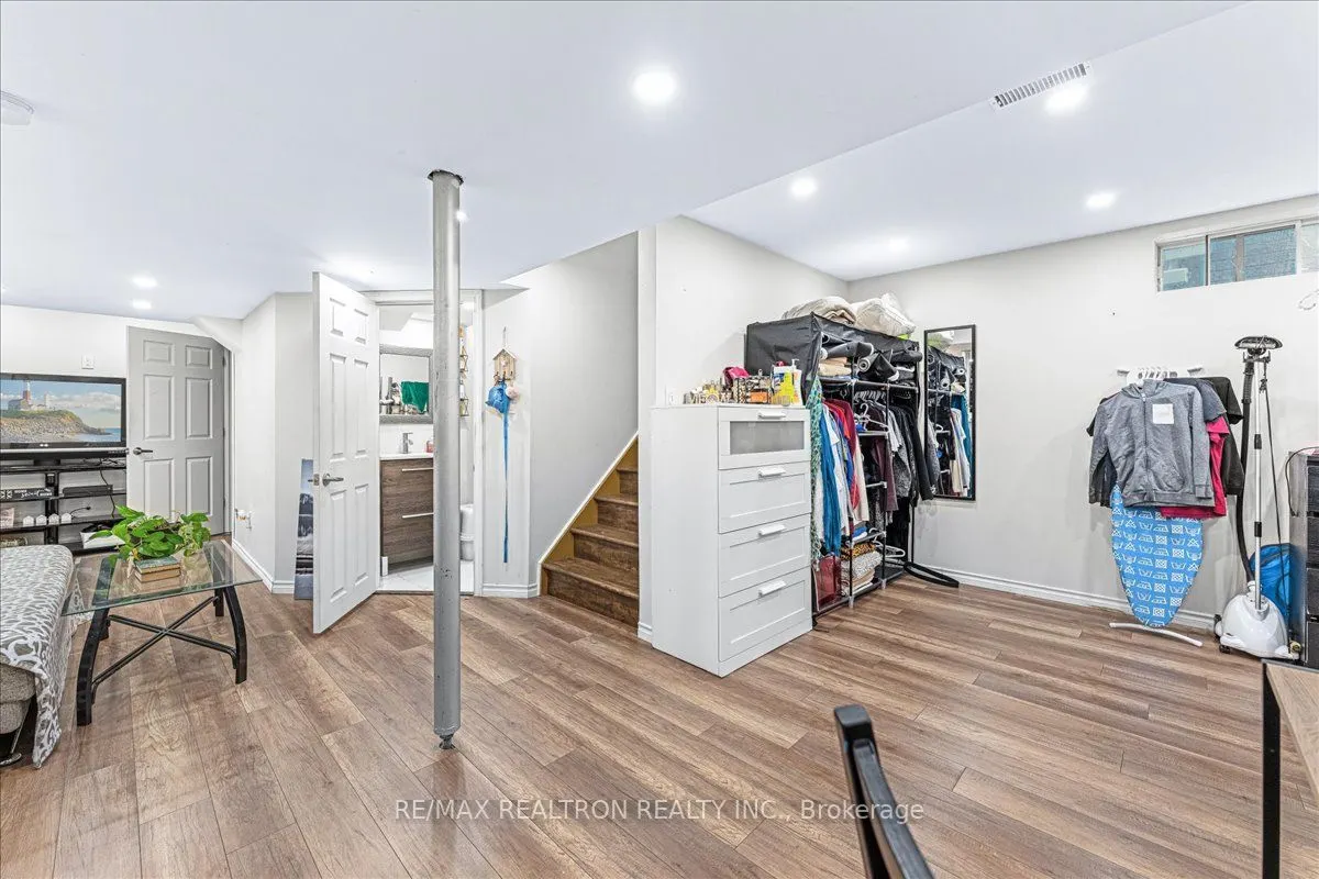 129 Flagstone Way