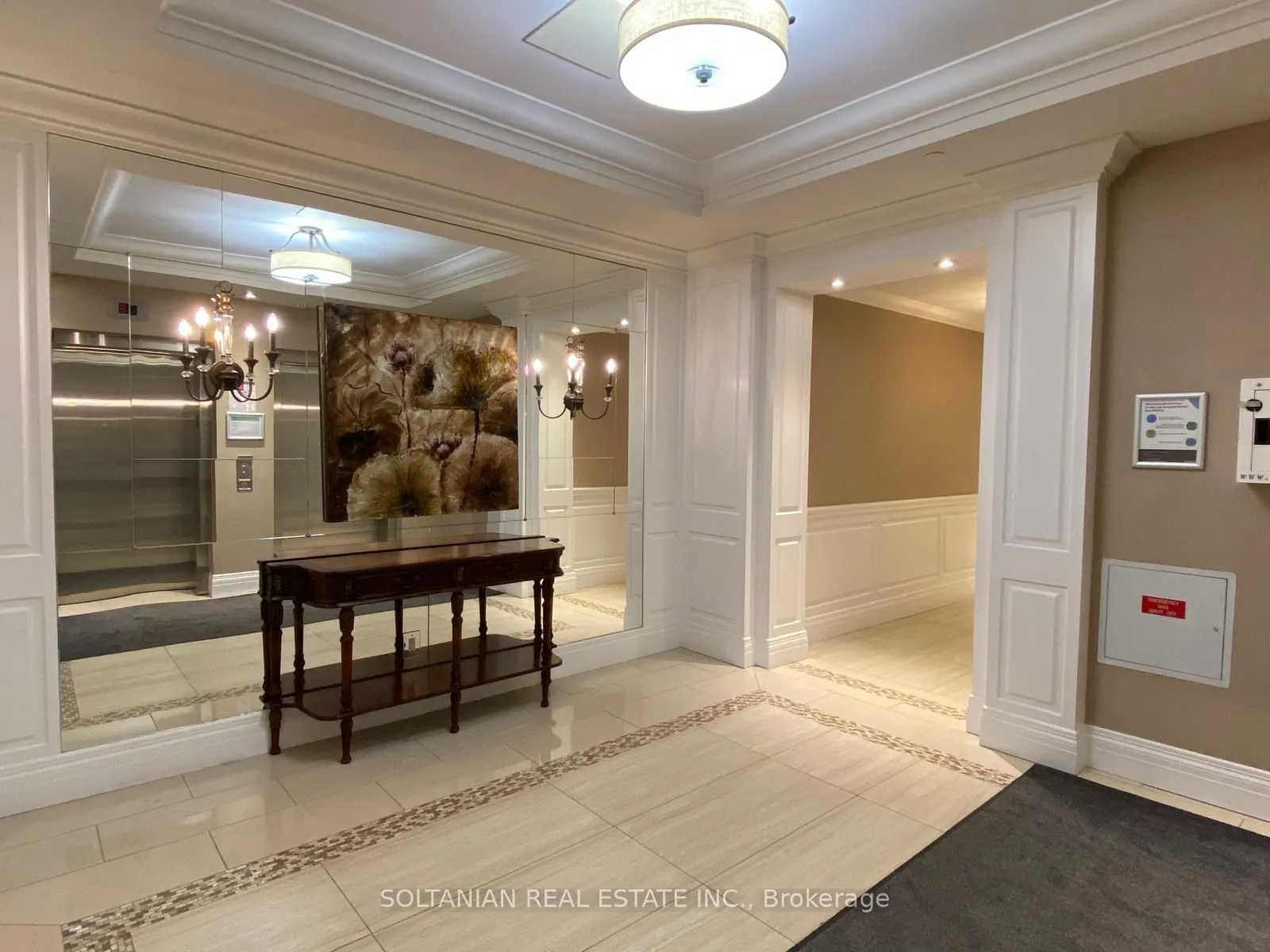 80 Burns Boulevard #425