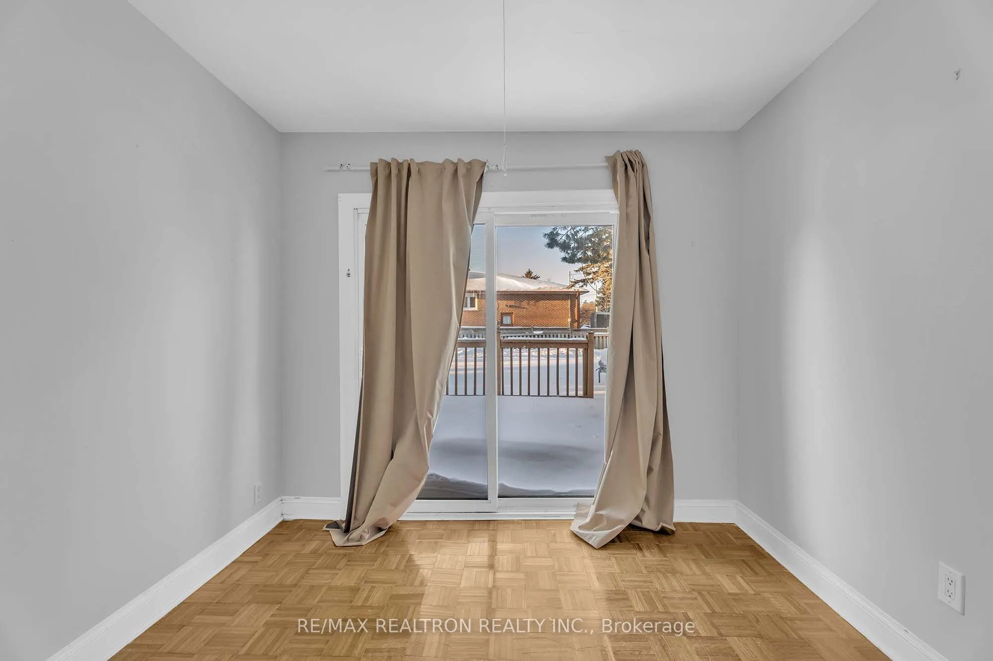114 Weldrick Road W