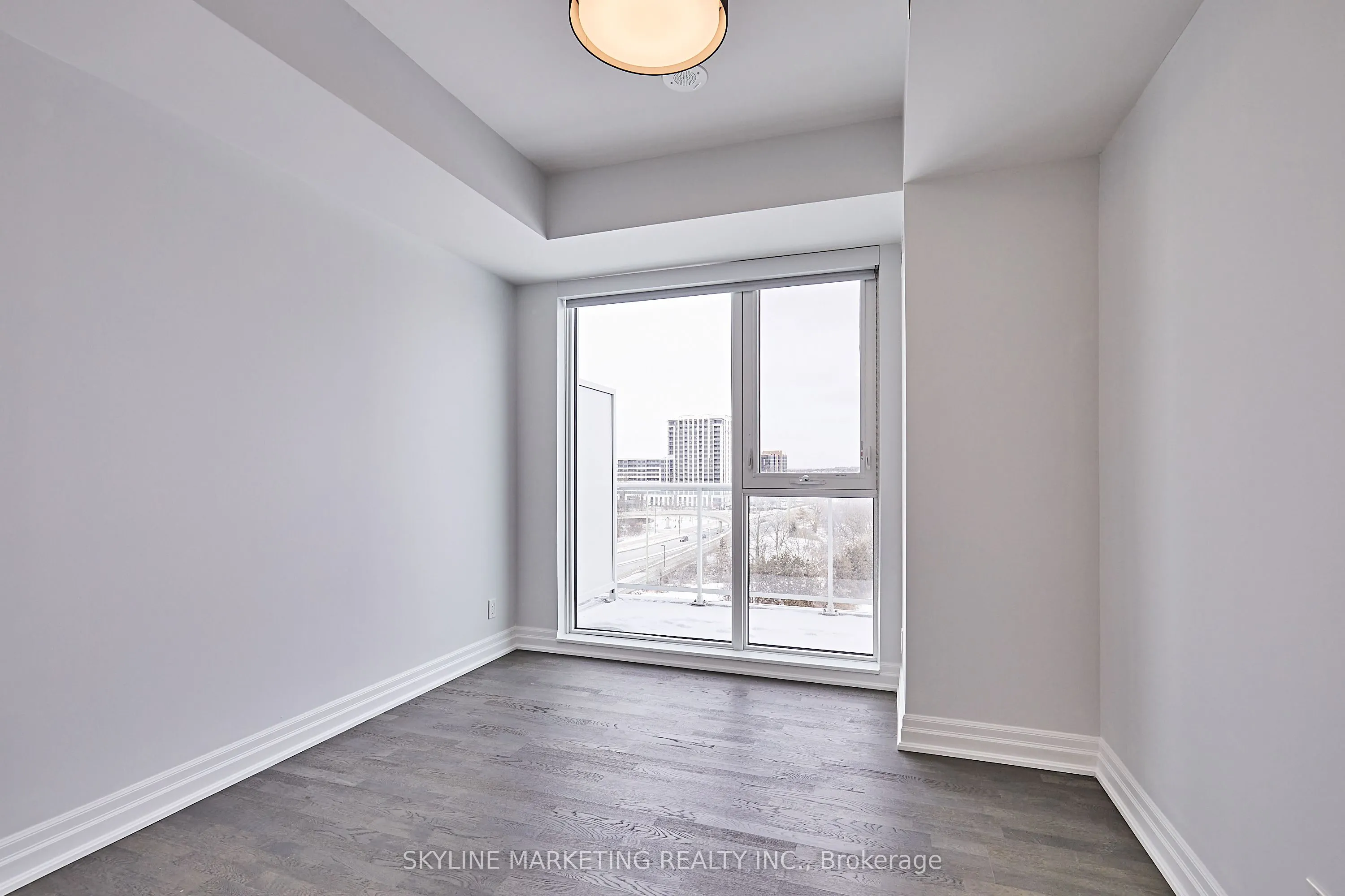 10 Rouge Valley Drive W, #728A