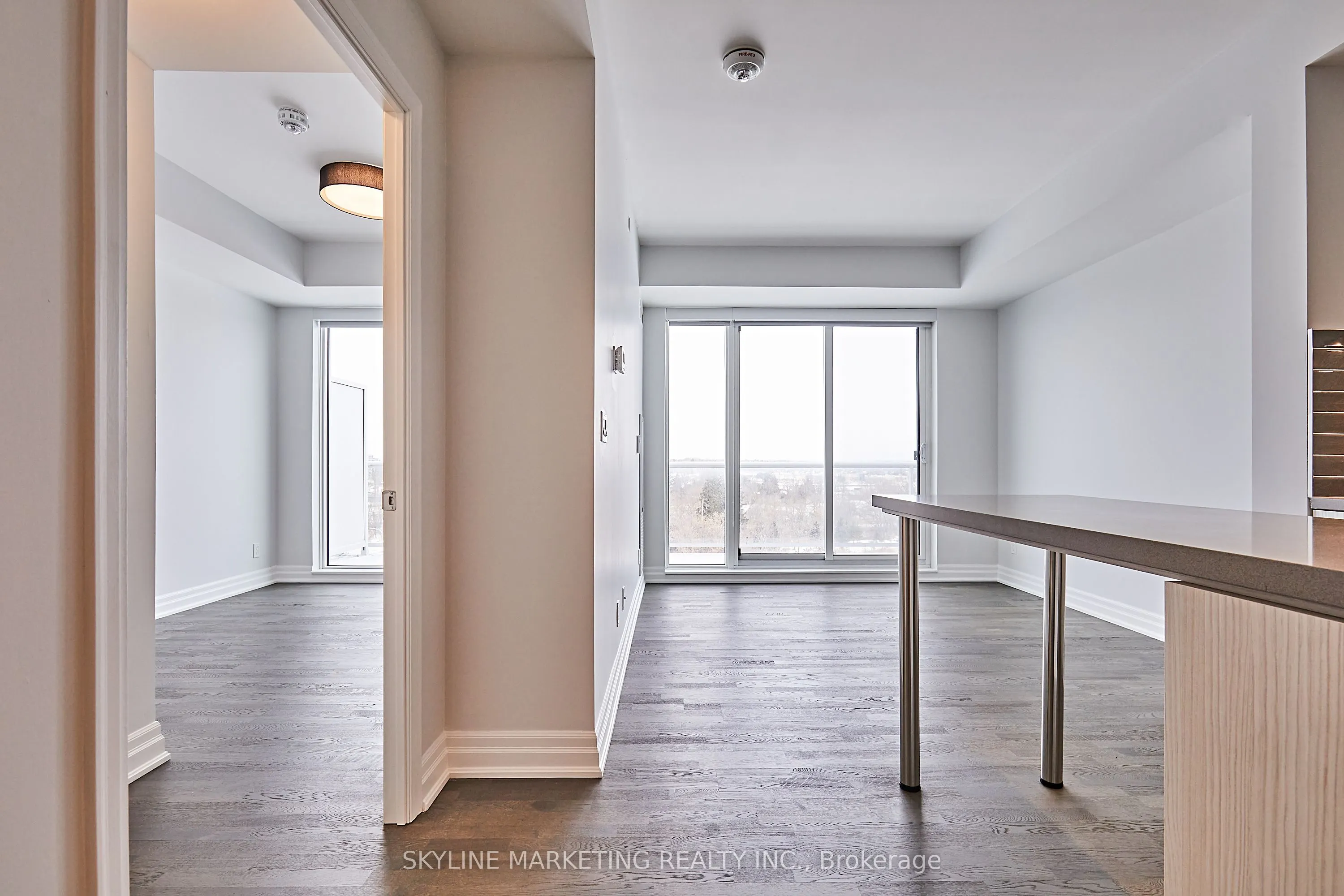 10 Rouge Valley Drive W, #728A