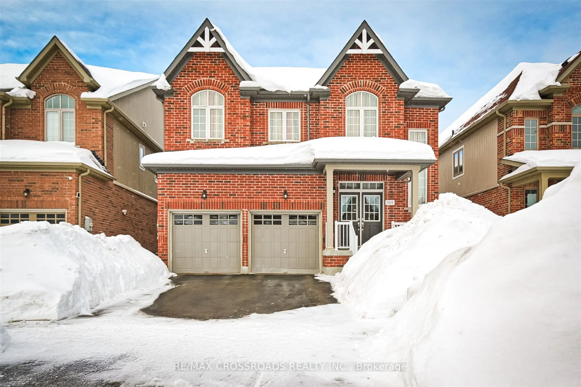 144 Gold Park Gate
