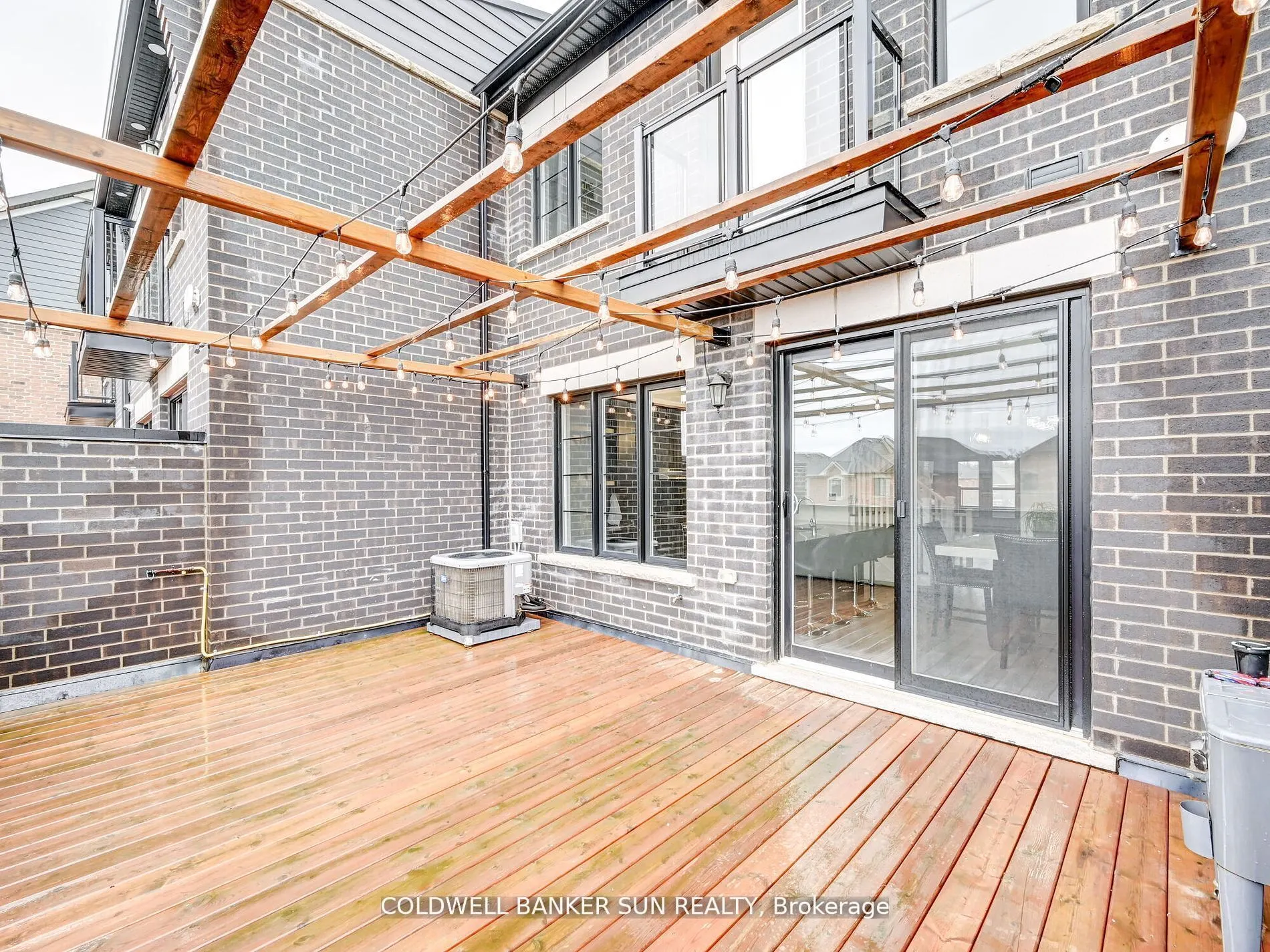 401 Kleinburg Summit Way
