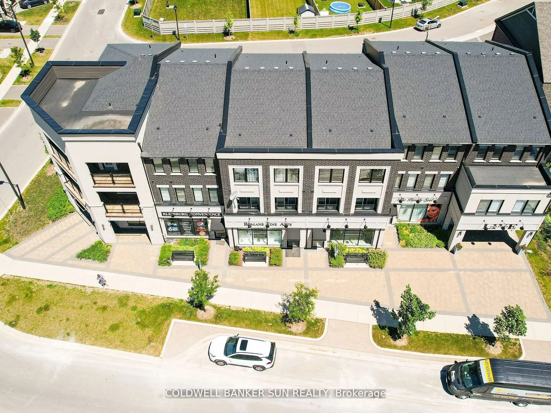 401 Kleinburg Summit Way