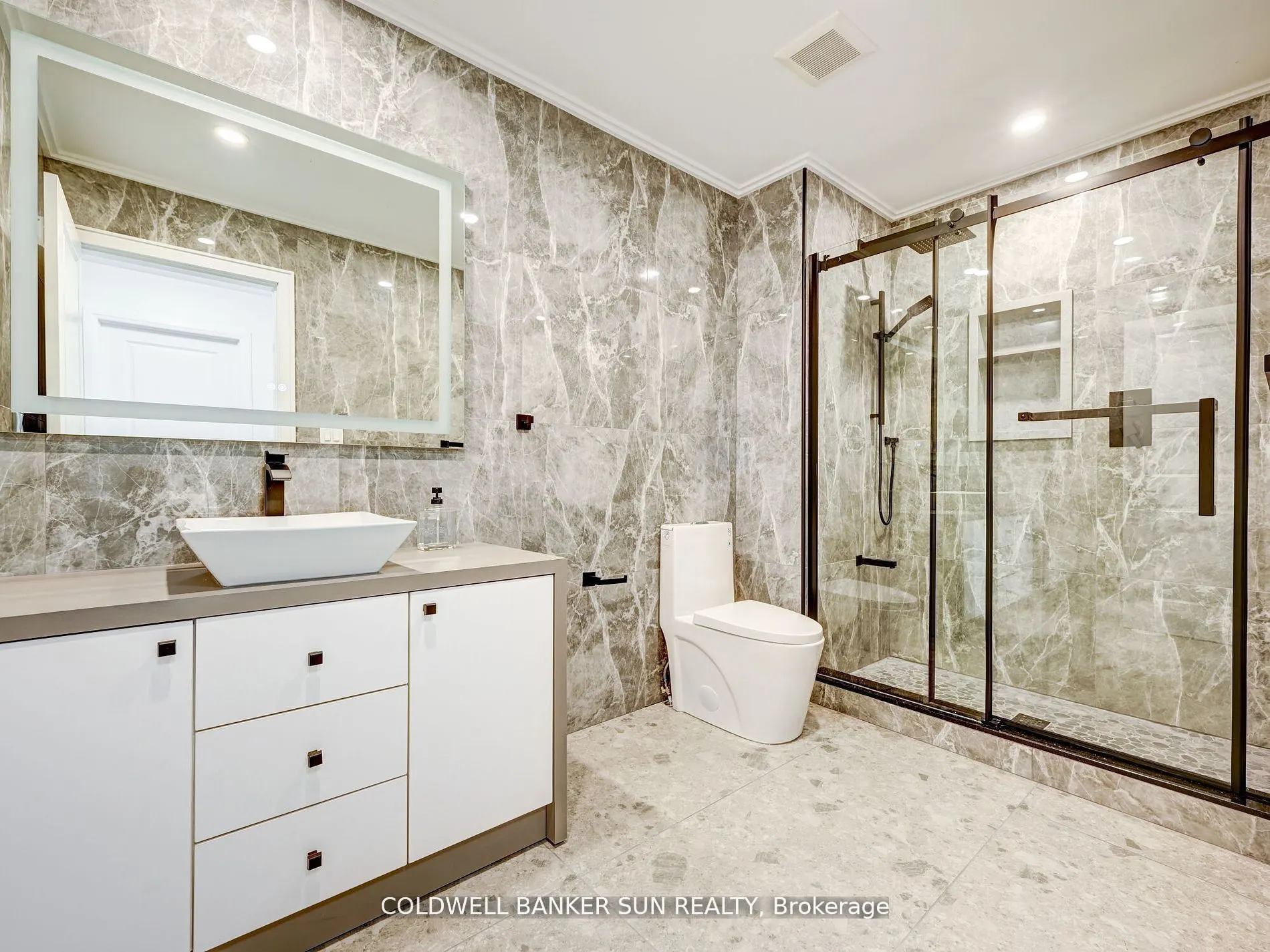 401 Kleinburg Summit Way