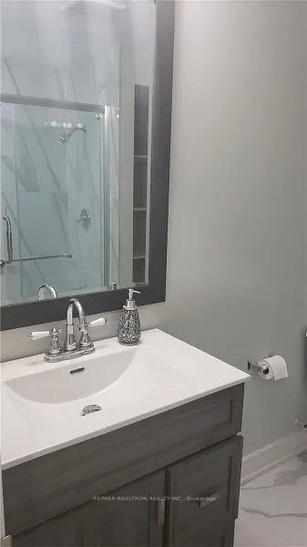 138 West Lawn Crescent, #Bsmt