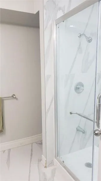 138 West Lawn Crescent, #Bsmt