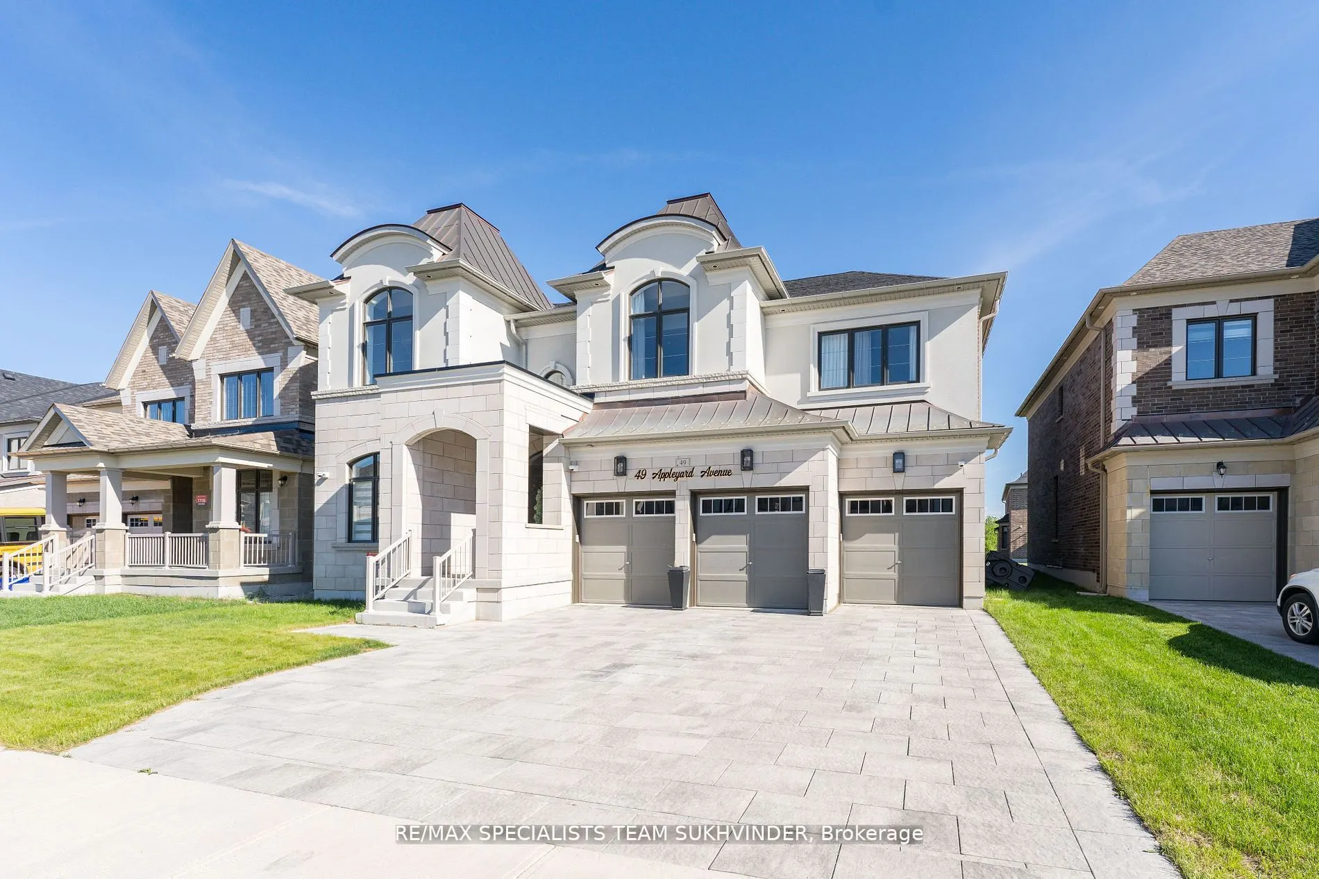 49 Appleyard Avenue