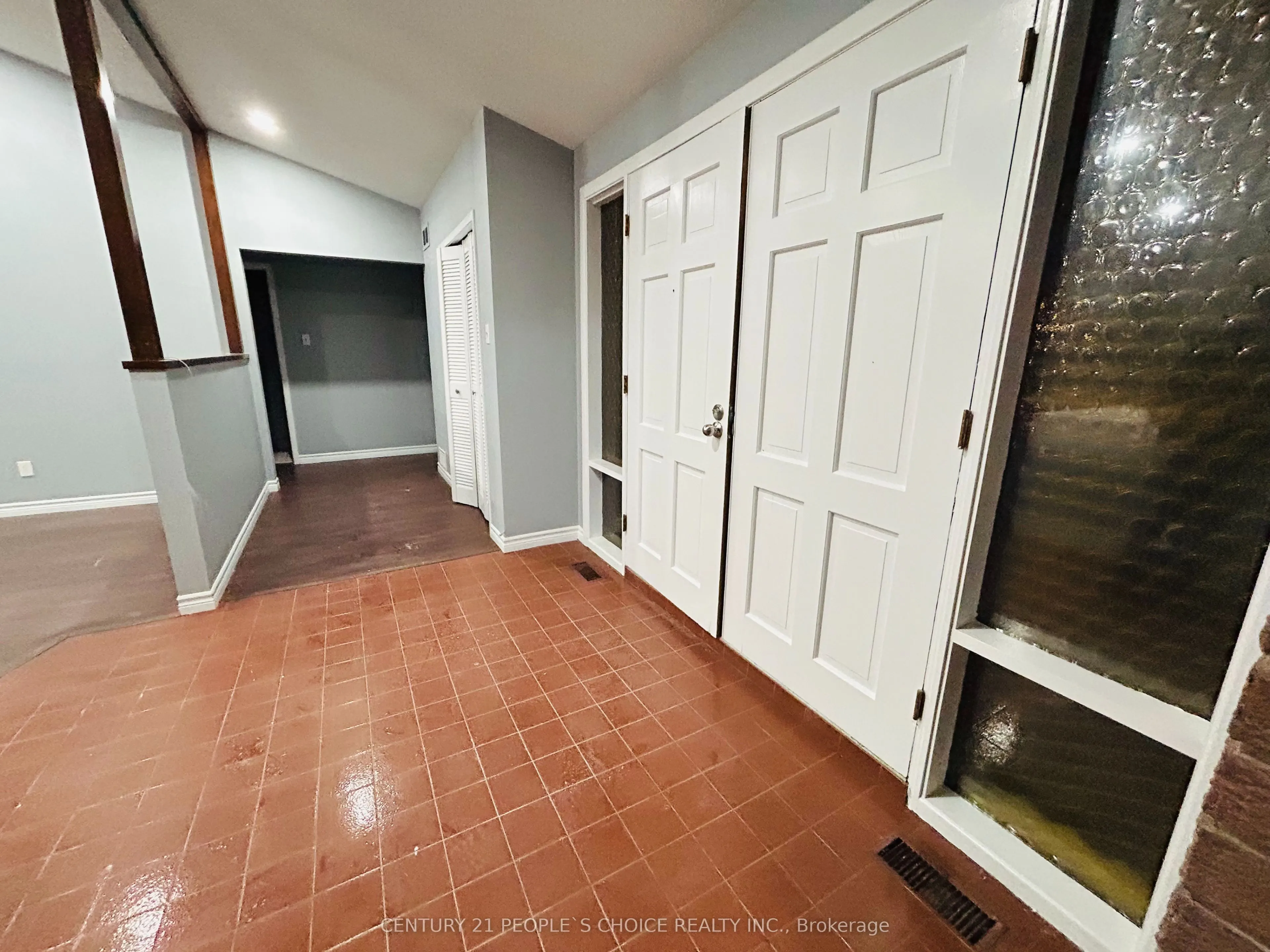 101 Putting Green Crescent