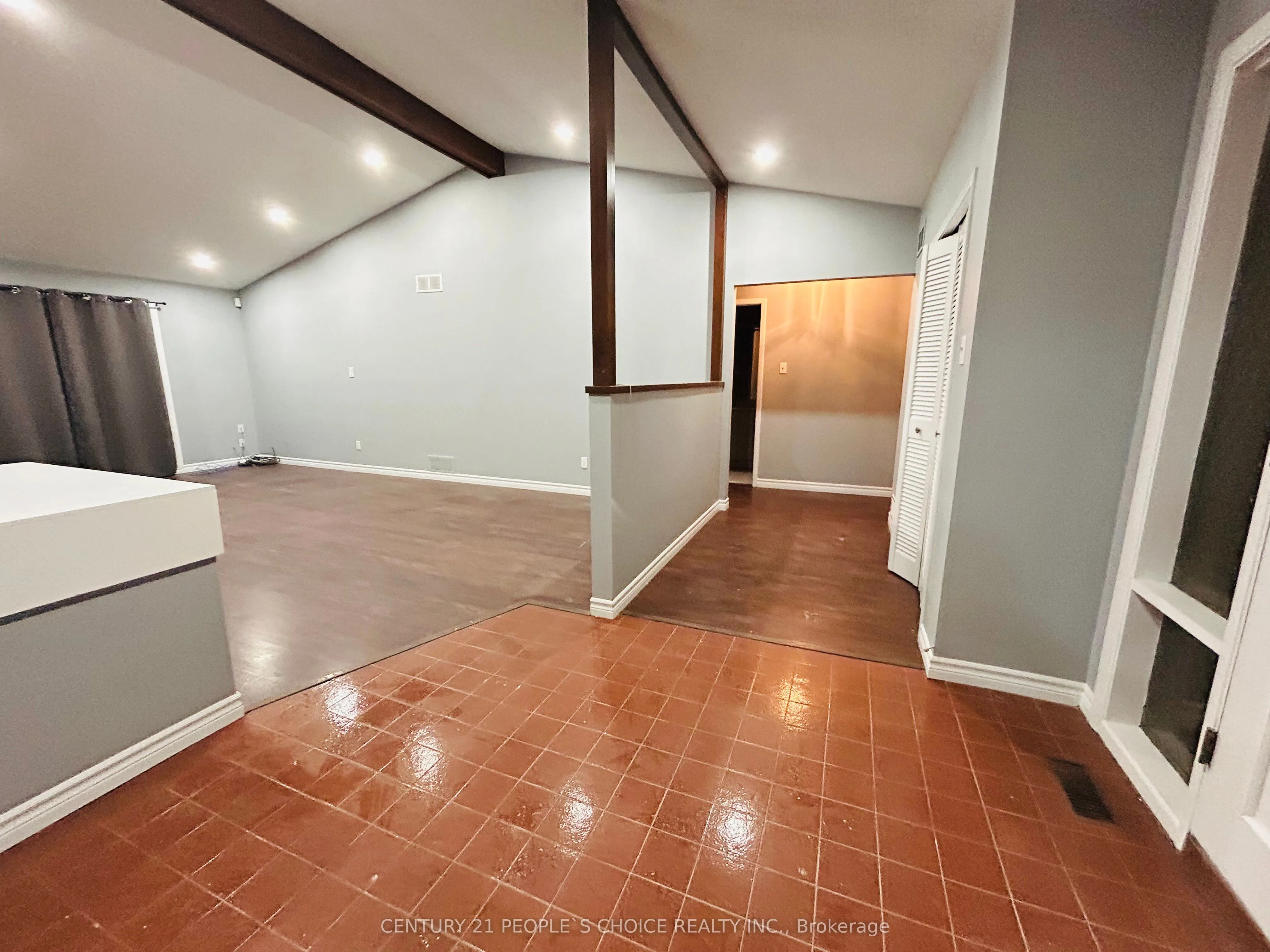 101 Putting Green Crescent