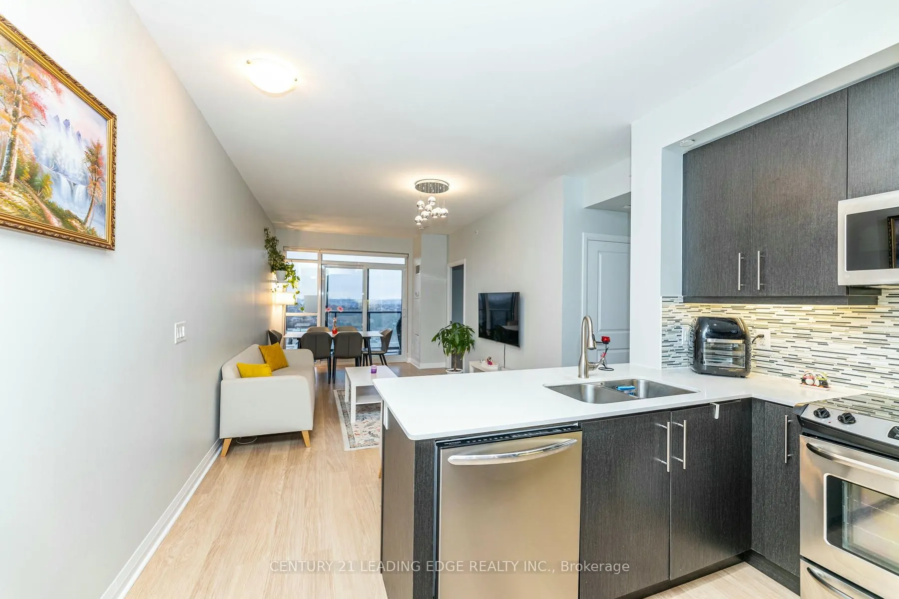 55 Oneida Crescent #1208