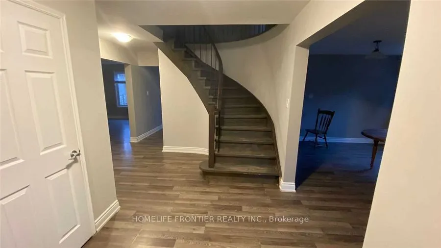 39 Camrose Drive