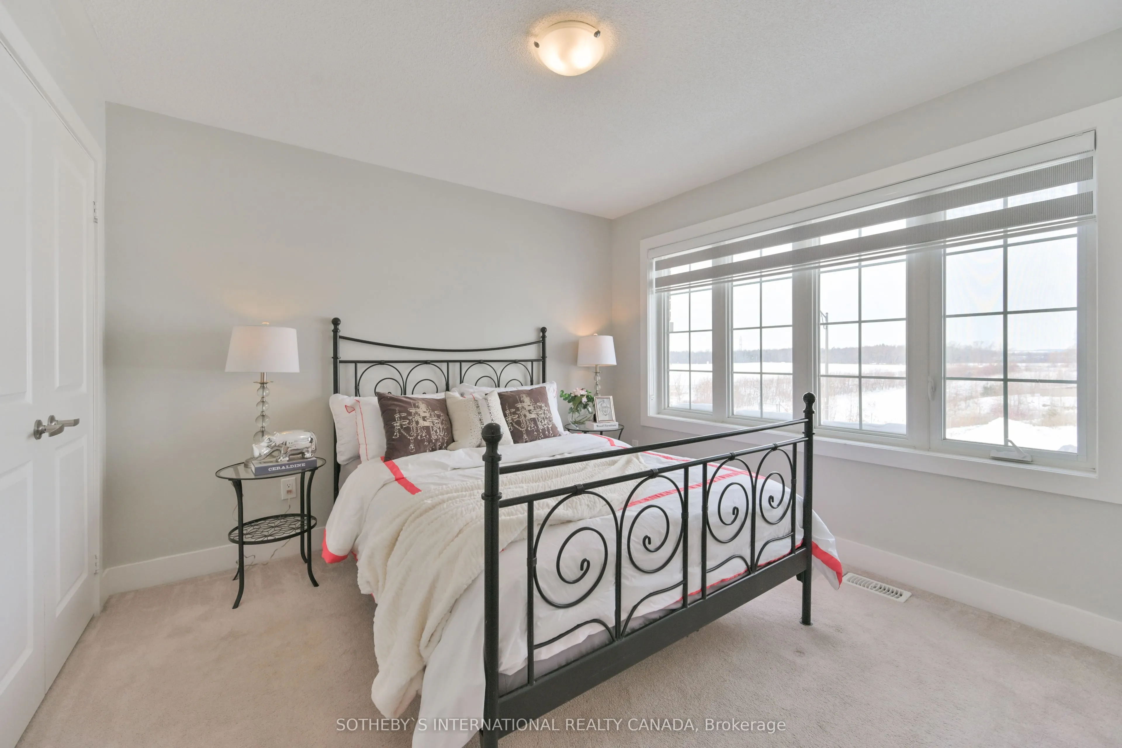 45 Crimson King Way
