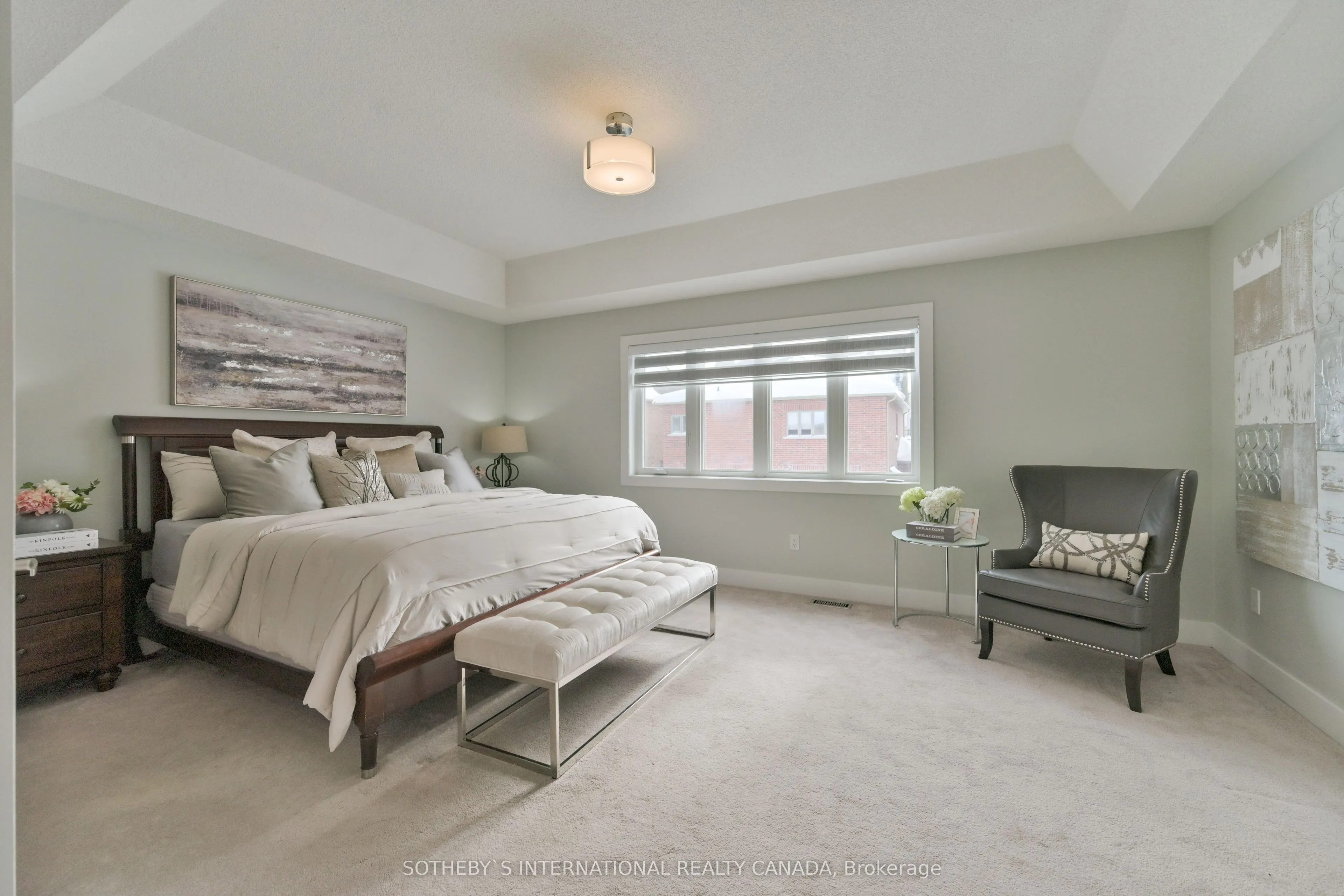 45 Crimson King Way